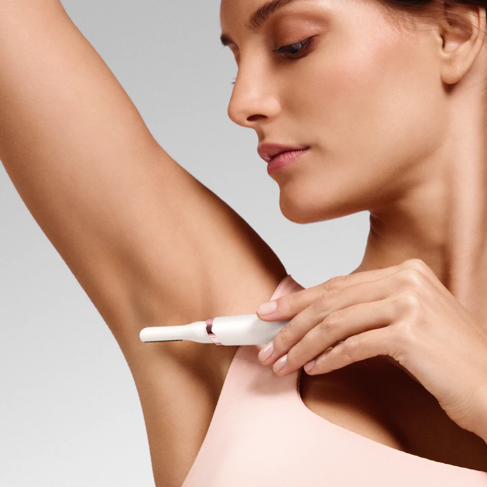(Philips®) SatinCompact Precision Trimmer Smooth Skin On The Go for Body HP6393/01 เครื่องโกนขน สำหรับผู้หญิง