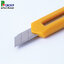 คัตเตอร์สแตนเลส ตราช้าง No.P-904 คละสี