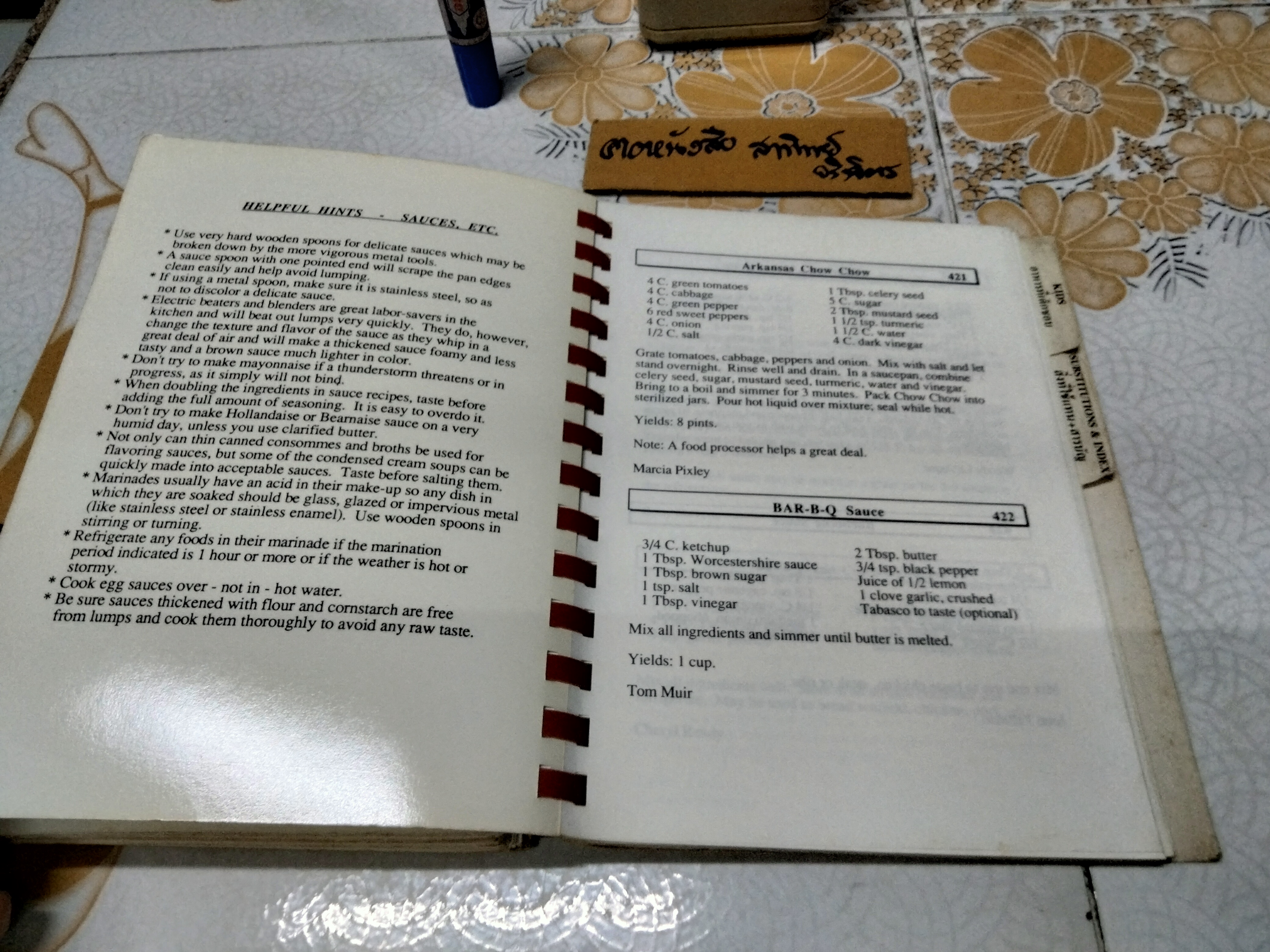 What's cooking more FARANG FAVOURITES by American Women's Club of Thailand, 2nd edition 1994 **สินค้าหมด**