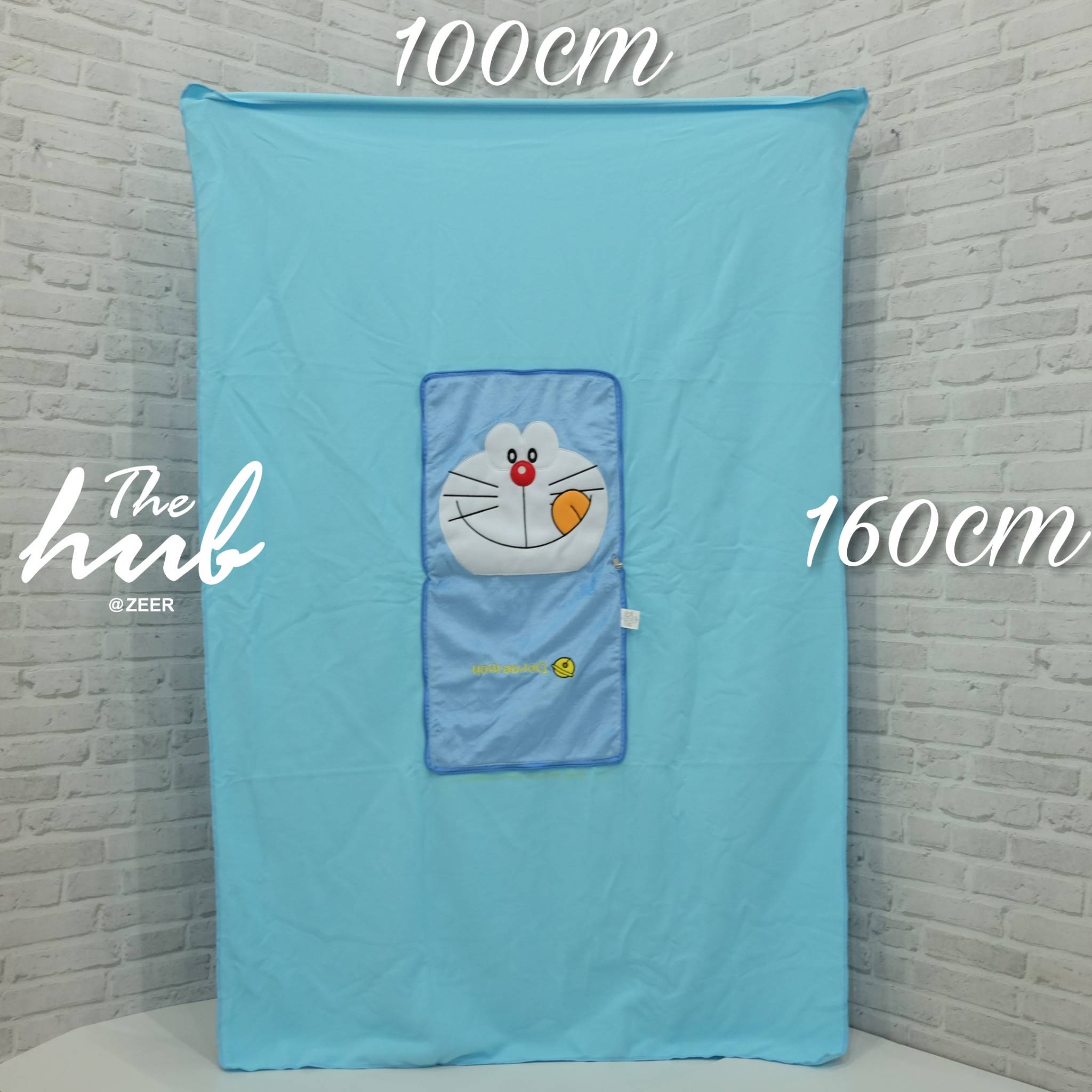 หมอนผ้าห่มโดเรม่อน