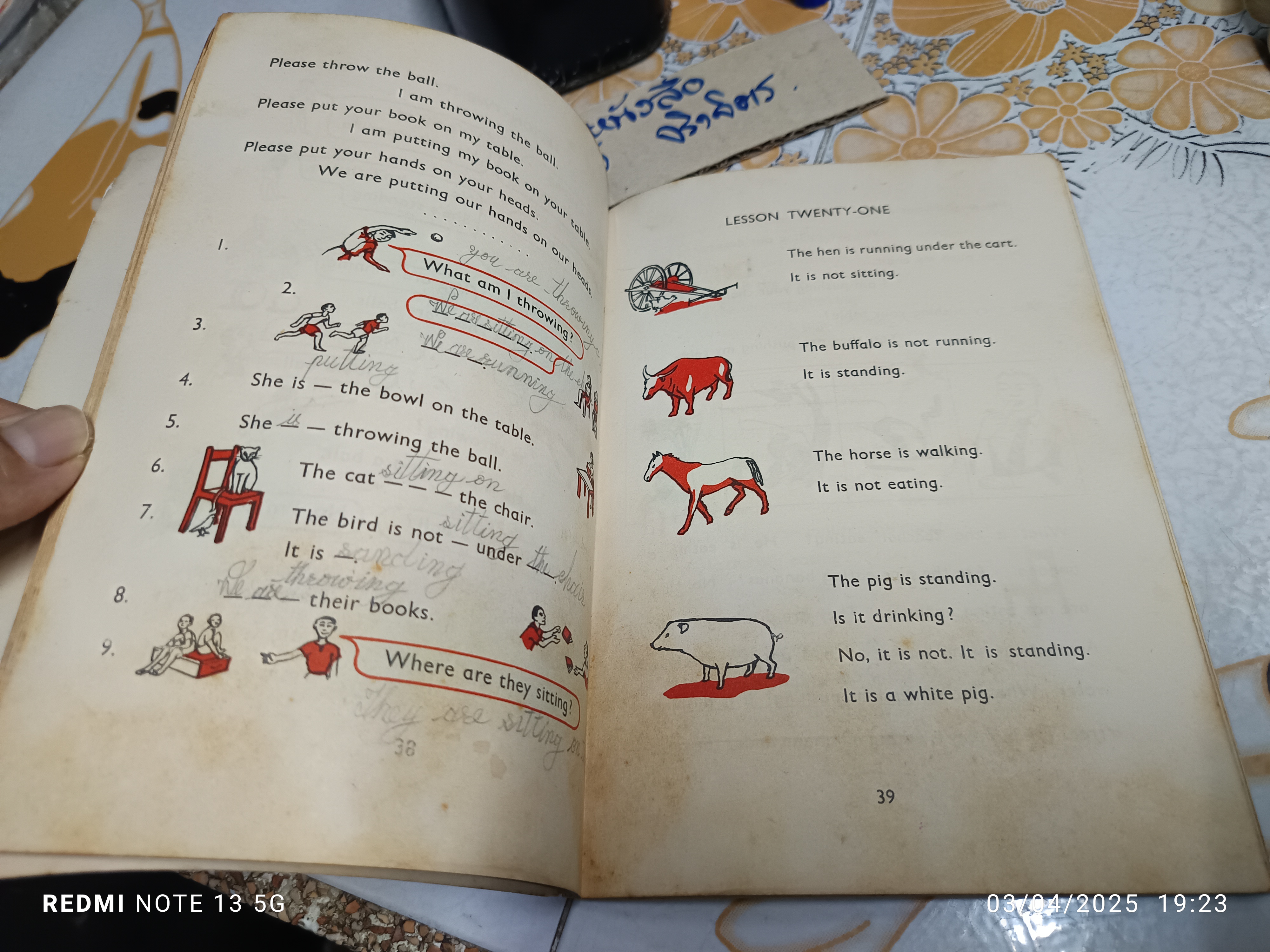 THE OXFORD ENGLISH COURSE FOR THAILAND / BOOK ONE (1960) By H. COULTHARD BURROW Suksapan Panit