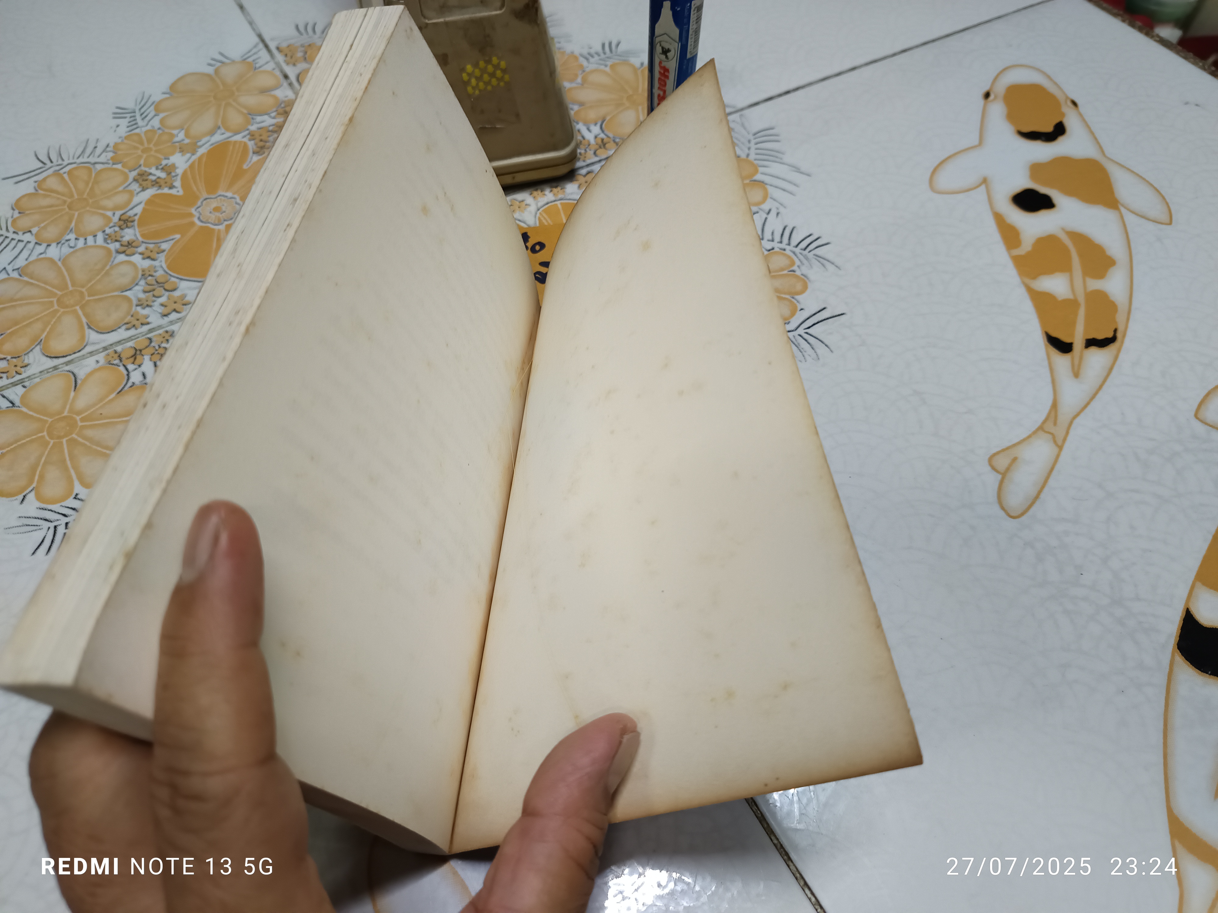 ความรื่นรมย์ครั้งสุดท้าย โดย สุชาติ สวัสดิ์ศรี พิมพ์ครั้งที่ 2/2536 สำนักพิมพ์ ดวงกมลวรรณกรรม