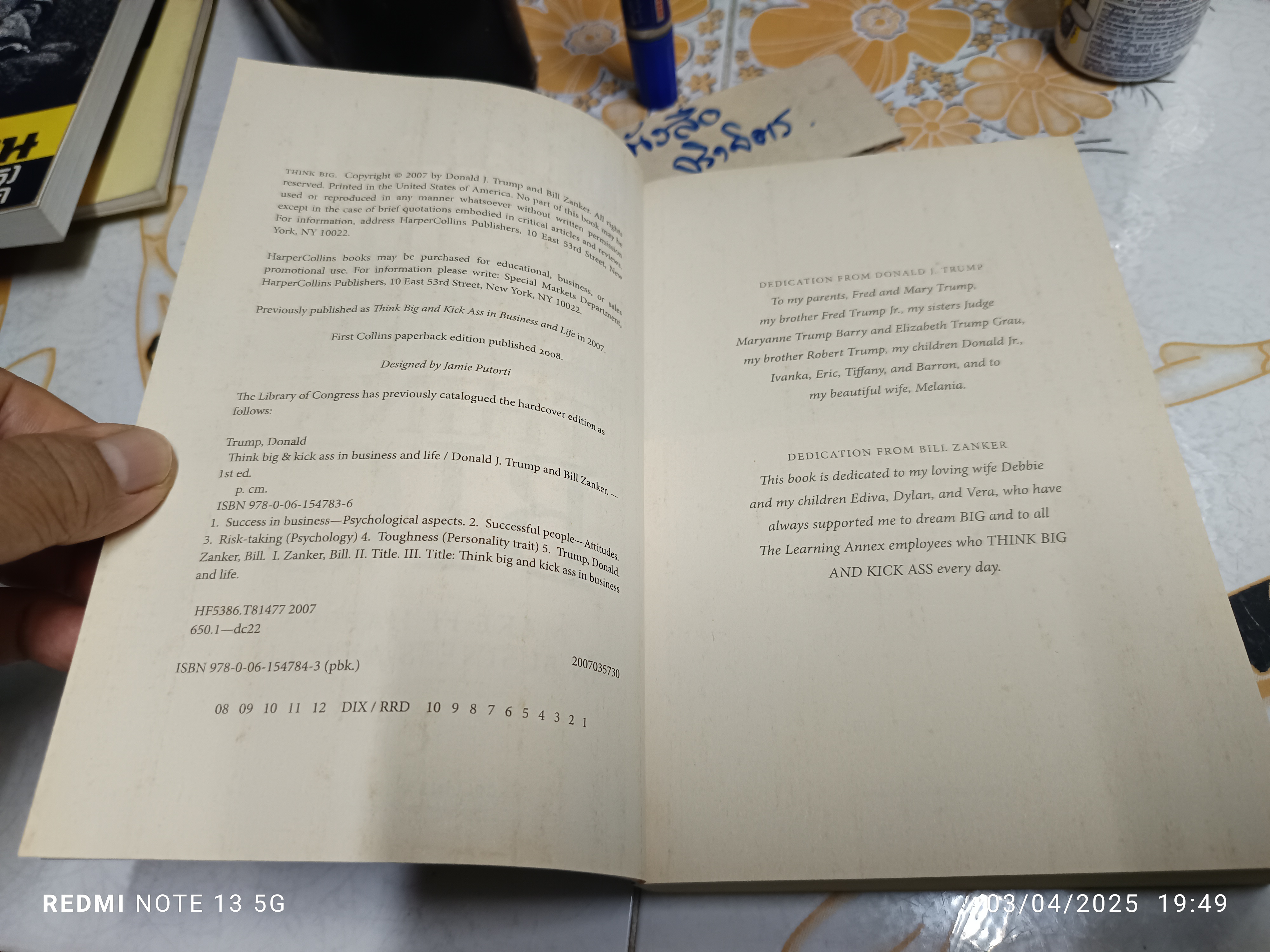 Think Big : Make It Happen in Business and Life HarperCollins Publishers Limited, 2008 / Trump and Bill Zanker