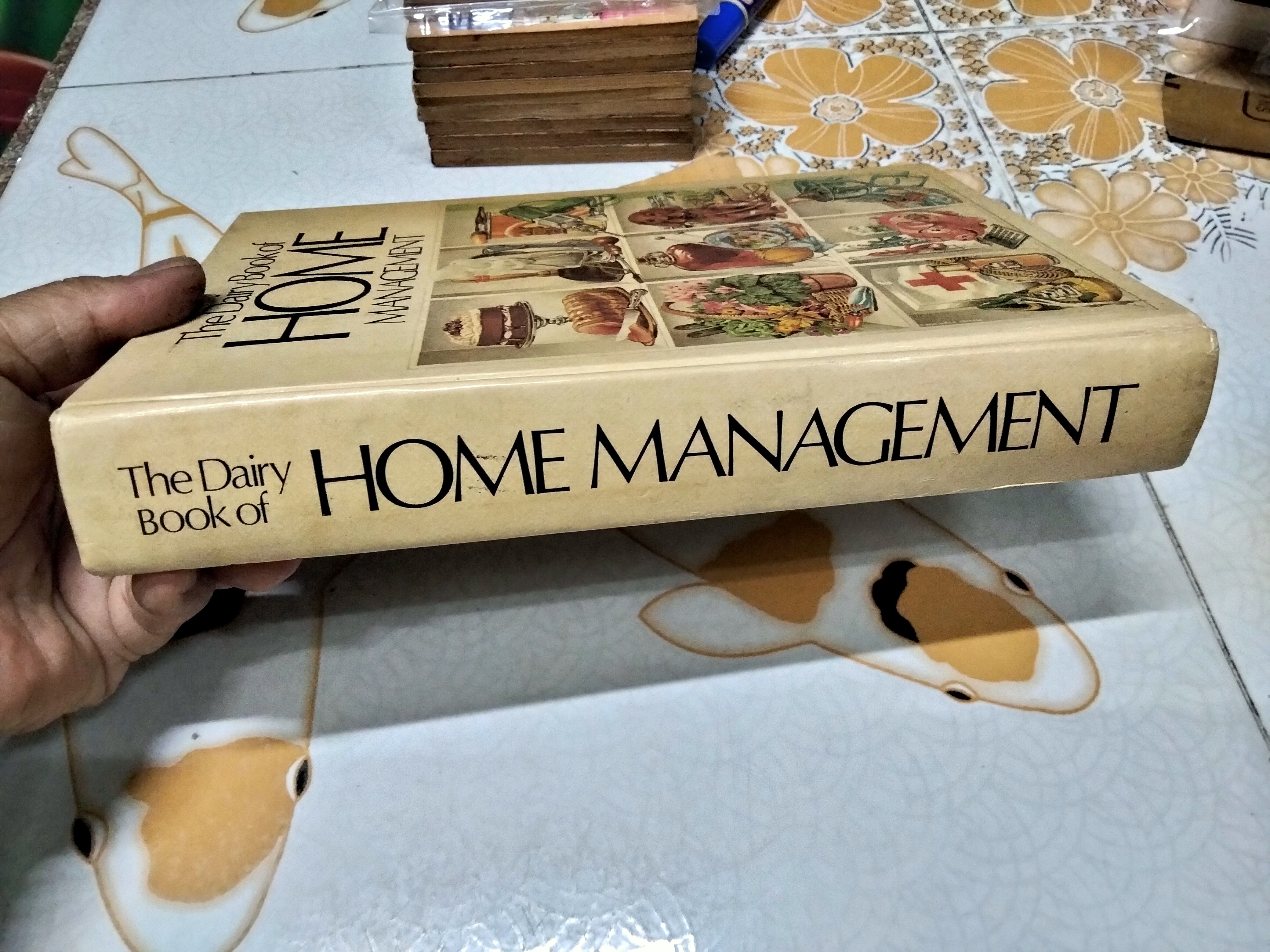 The Daiary Book of Home Management (hard cover) พิมพ์ 1980