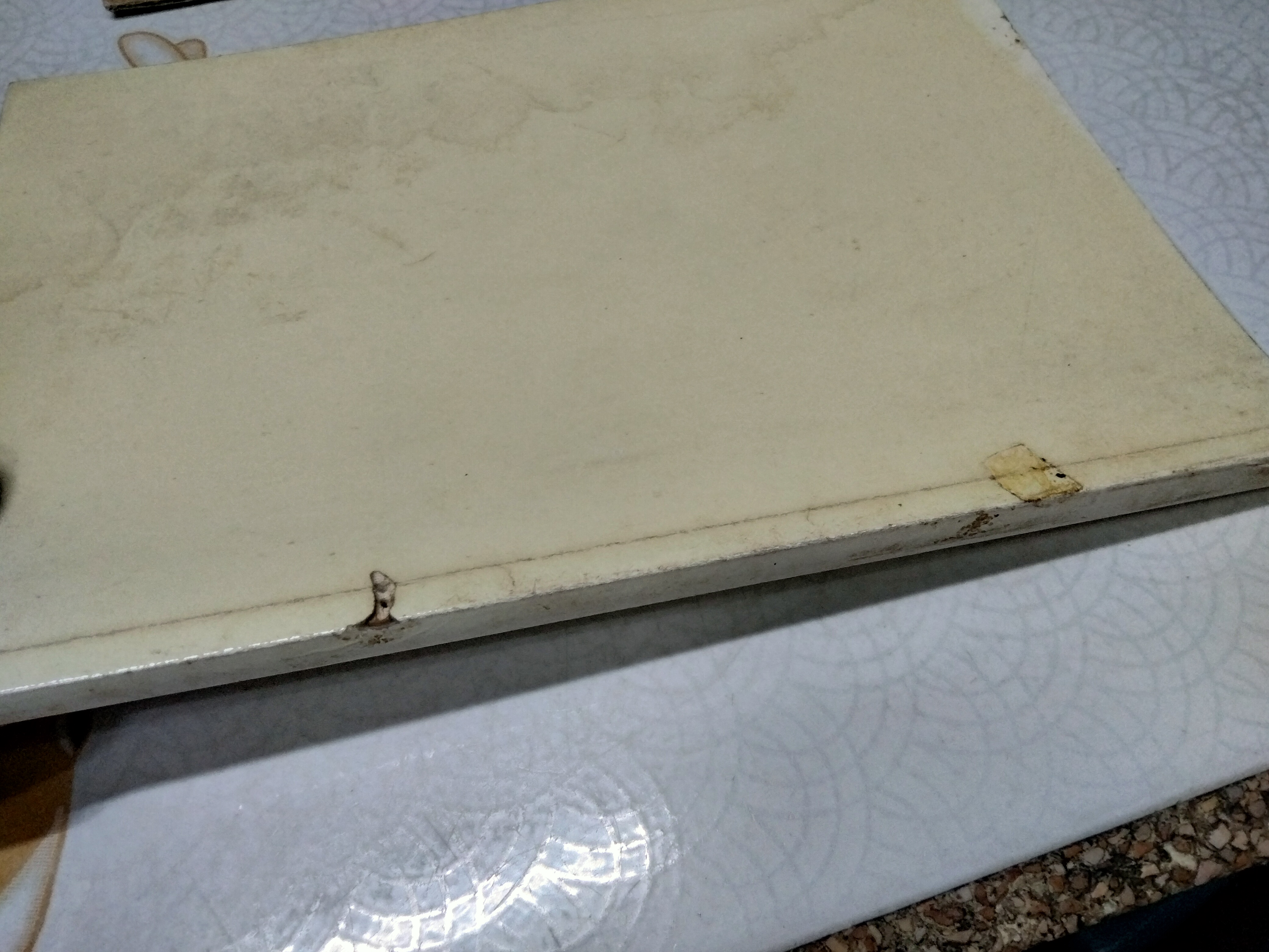 กรรม โดย พิศ เงาเกาะ (หนังสือตำหนิ มีรอยปลวกเจาะที่สันหนังสือ + มีคราบน้ำที่ปก) **สินค้าหมด**