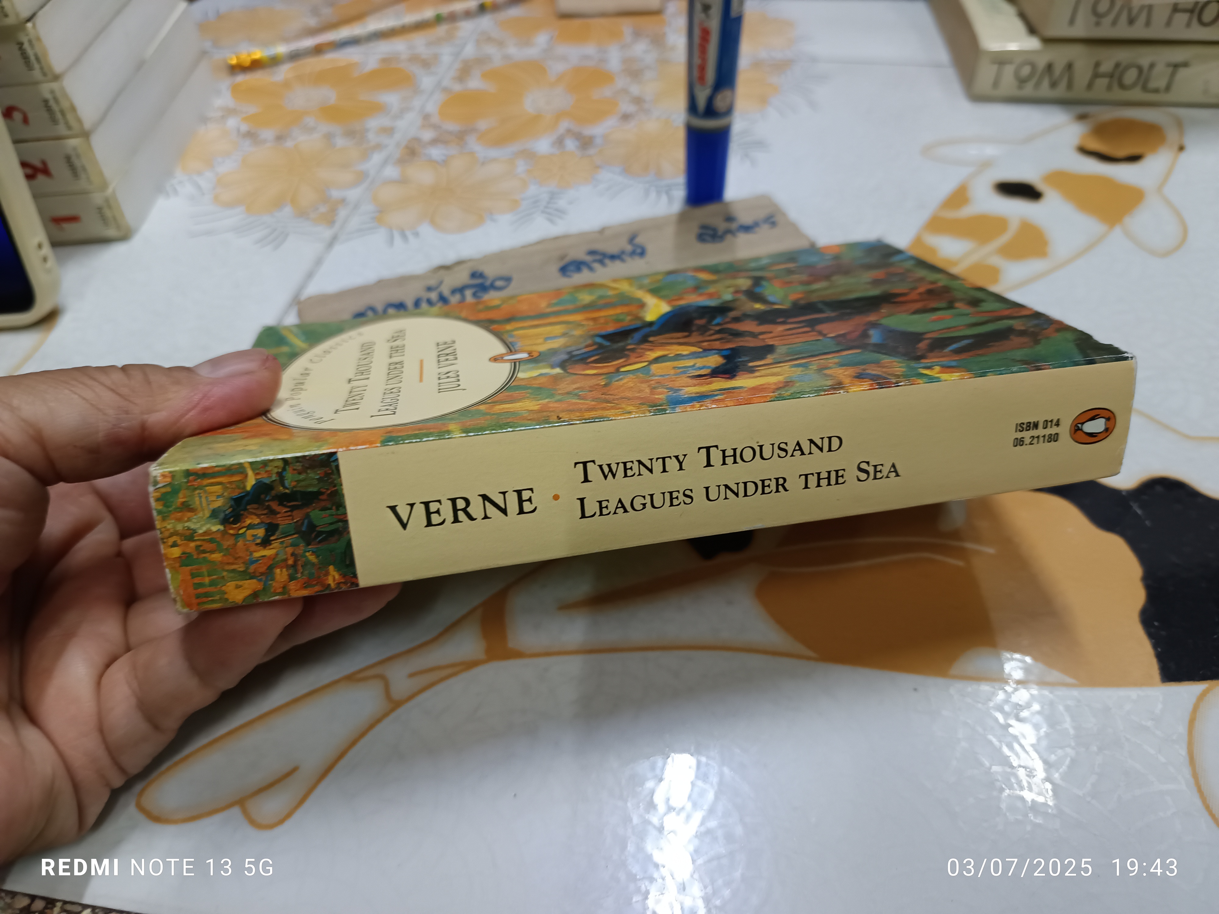 Twenty Thousand Leagues Under The Sea, Jules Verne 1994 , Penguin popular classics