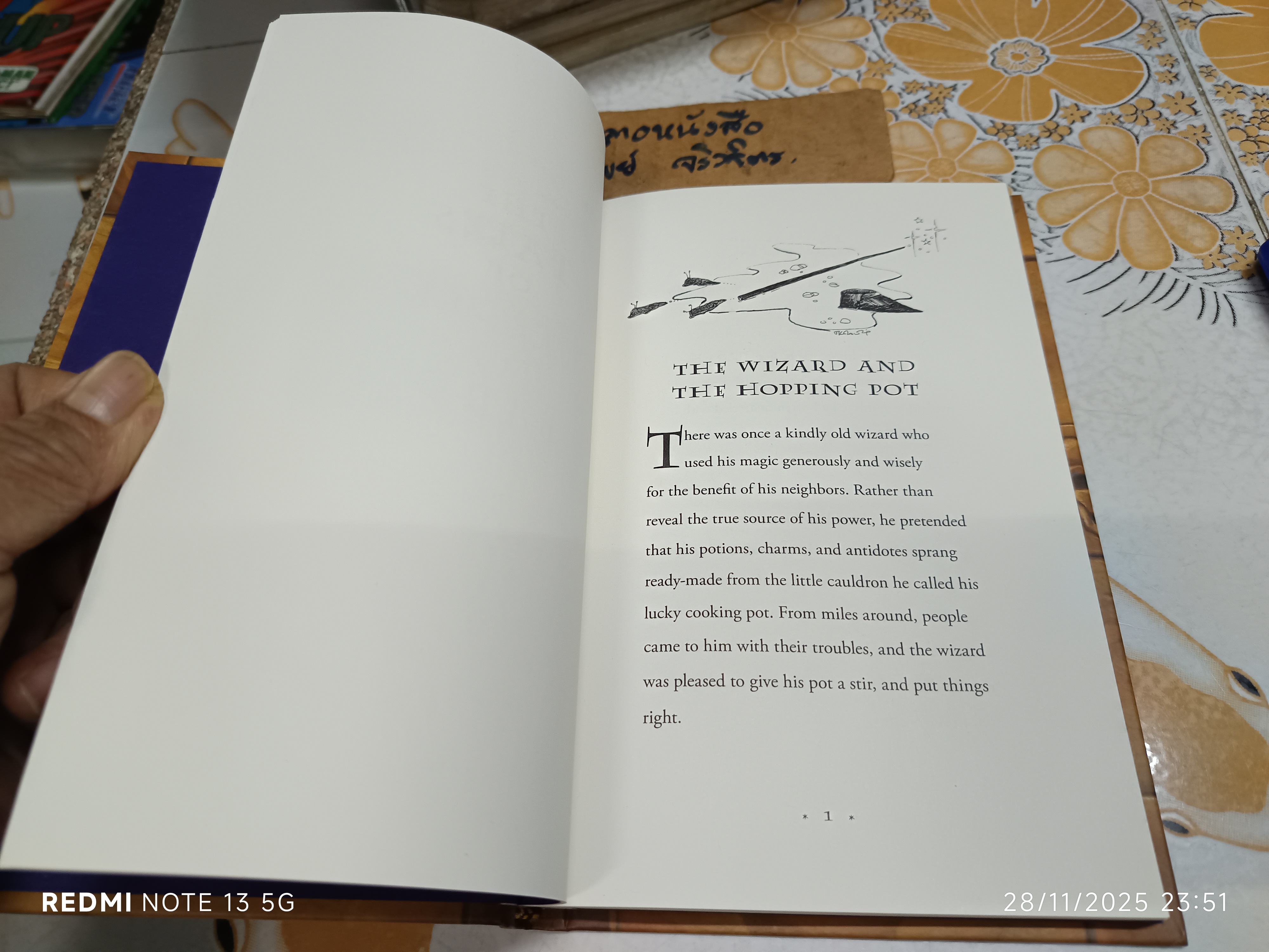 The Tales of Beedle the Bard : A Wizarding Classic from the World of Harry Potter - Hardcover Rowling, J. K. (พิมพ์ครั้งแรก 2008)