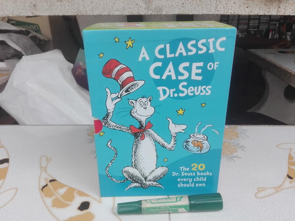 A Classic Case Of Dr Seuss Collection (20 Books Box Set) ** ชุดนี้ ขาดไป 1 เล่ม ลำดับที่ 7 - ABC