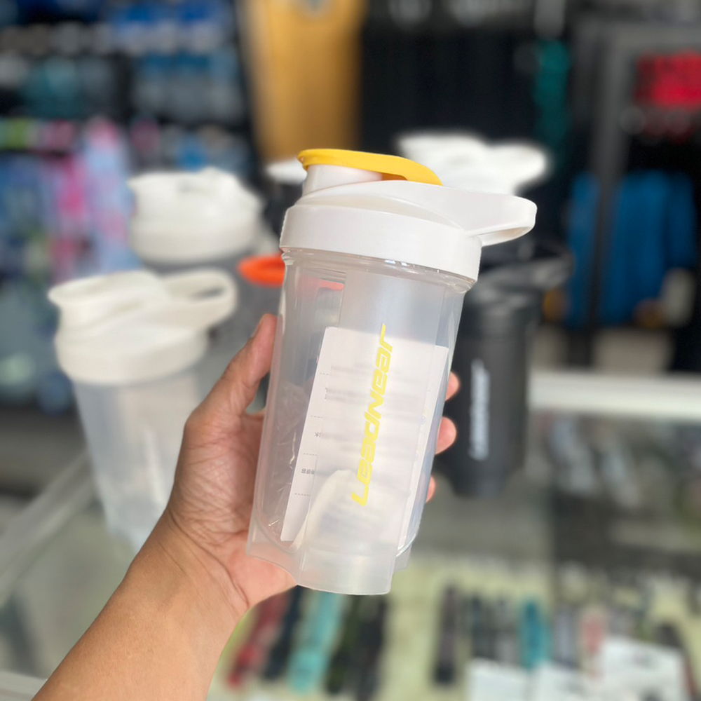 ขวดน้ำพกพาขนาด 500 600 700 ml ฟรีตะกร้อเขย่าในขวดน้ำและชุดอุปกรณ์ทำความสะอาด 1ชุด (L23)