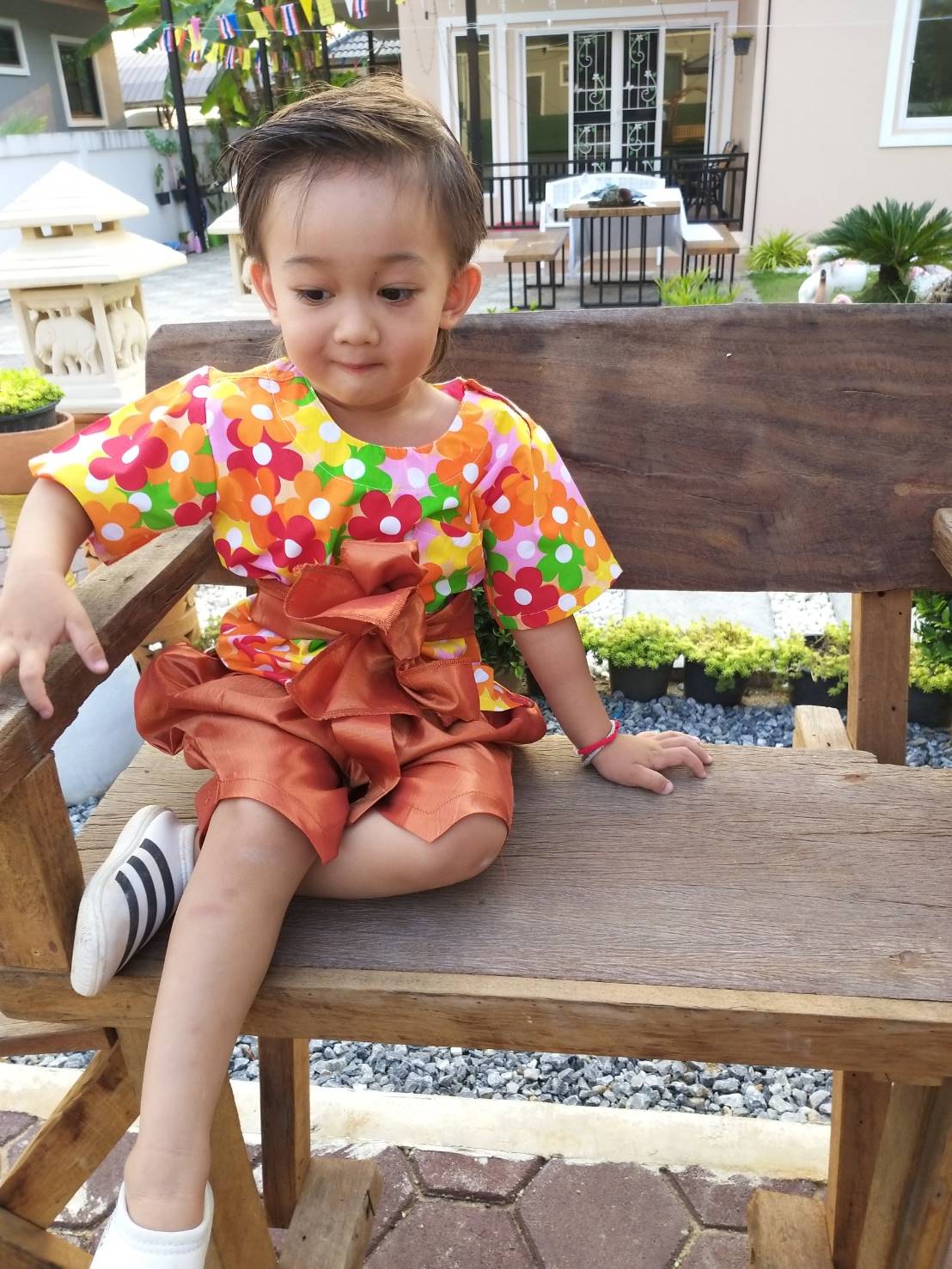 ชุดไทยเด็กชายลายดอก