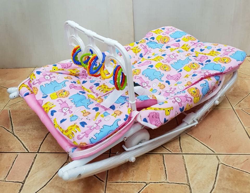 เปลโยกเด็กน่ารัก พร้อมโมบาย