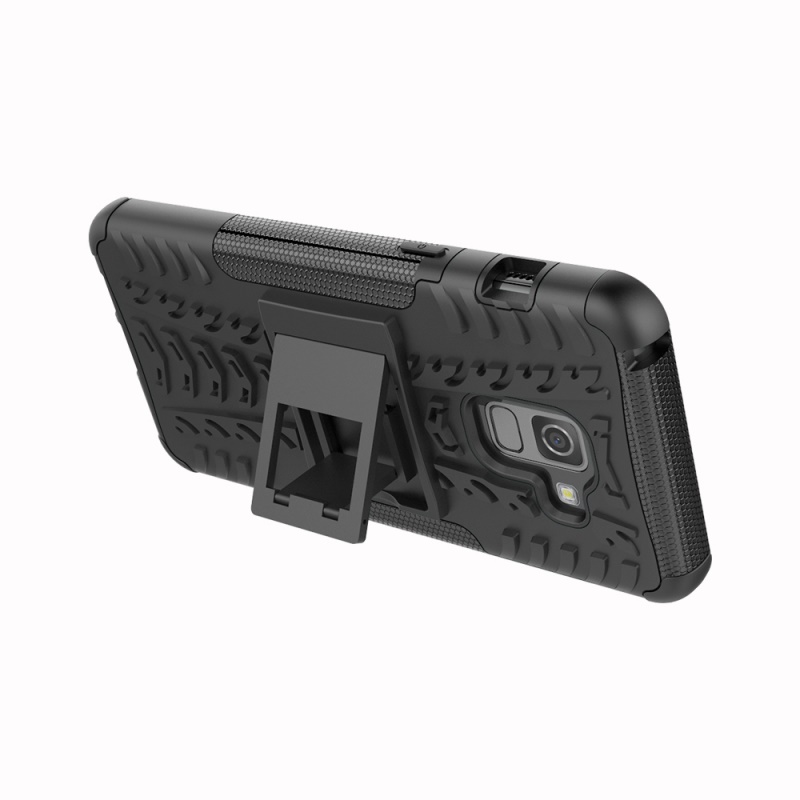 Case Samsung Galaxy A8+ 2018 #เคสฝาหลังกันลื่น Cool Tyre Pattern Kickstand (PC + TPU)