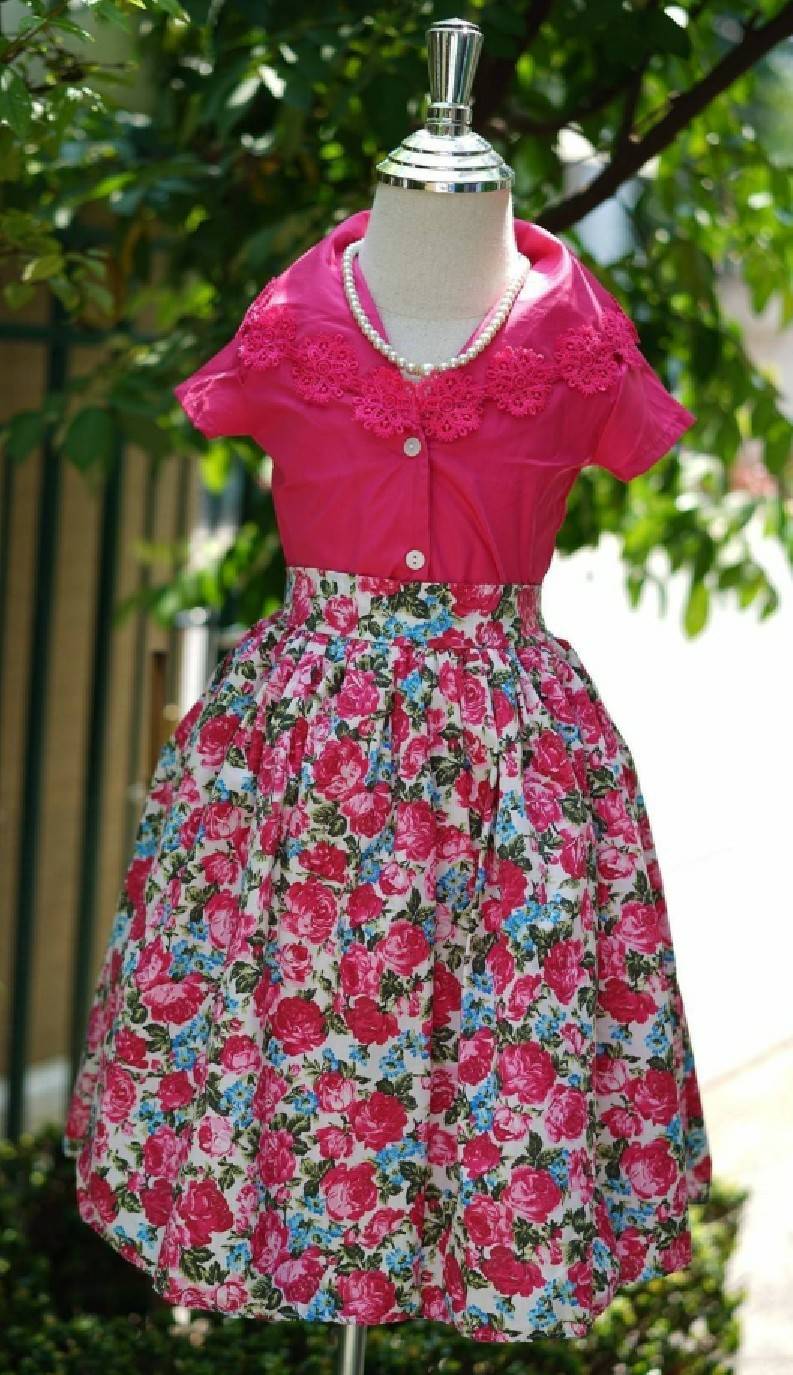 ชุดกระโปรงเด็กย้อนยุค ลายดอกปุยฝ้าย