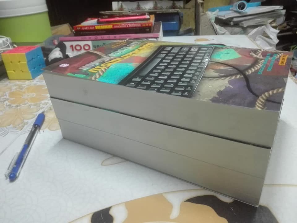 ถอดรหัสฆาตกรรม The Broken Window ชุด Lincoln Rhyme 8 โดย Jeffery Deaver (เจฟเฟอรีย์ ดีเวอร์) พีระ ทวีชัย แปล - พิมพ์ครั้งแรก 2554 Pearl Publishing