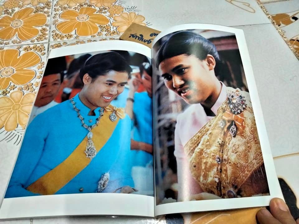 กษัตริยานุสรณ์ พระราชนิพนธ์ สมเด็จพระเทพรัตนราชสุดาฯ สยามบรมราชกุมารี - ปีเตอร์ สกิลลิ่ง, สุจิตรา จงสถิตย์วัฒนา แปล **สินค้าหมด**