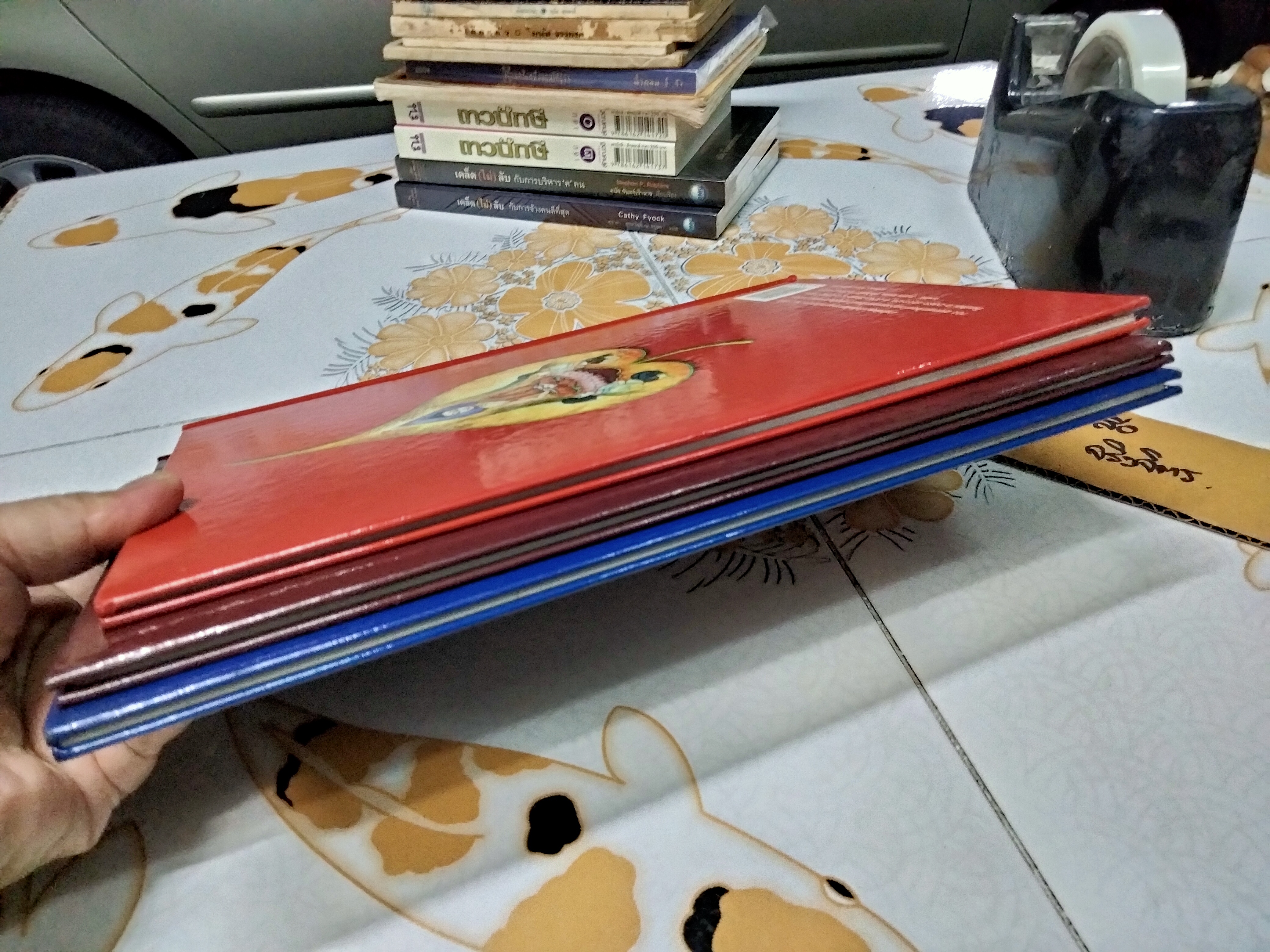 หนังสือภาพ ชุด พุทธประวัติ (4 เล่มชุด - มีแค่ 3 เล่ม) จัดทำโดย สำนักพิมพ์ บริษัทพัฒนาคุณภาพวิชาการ (พว.) จำกัด