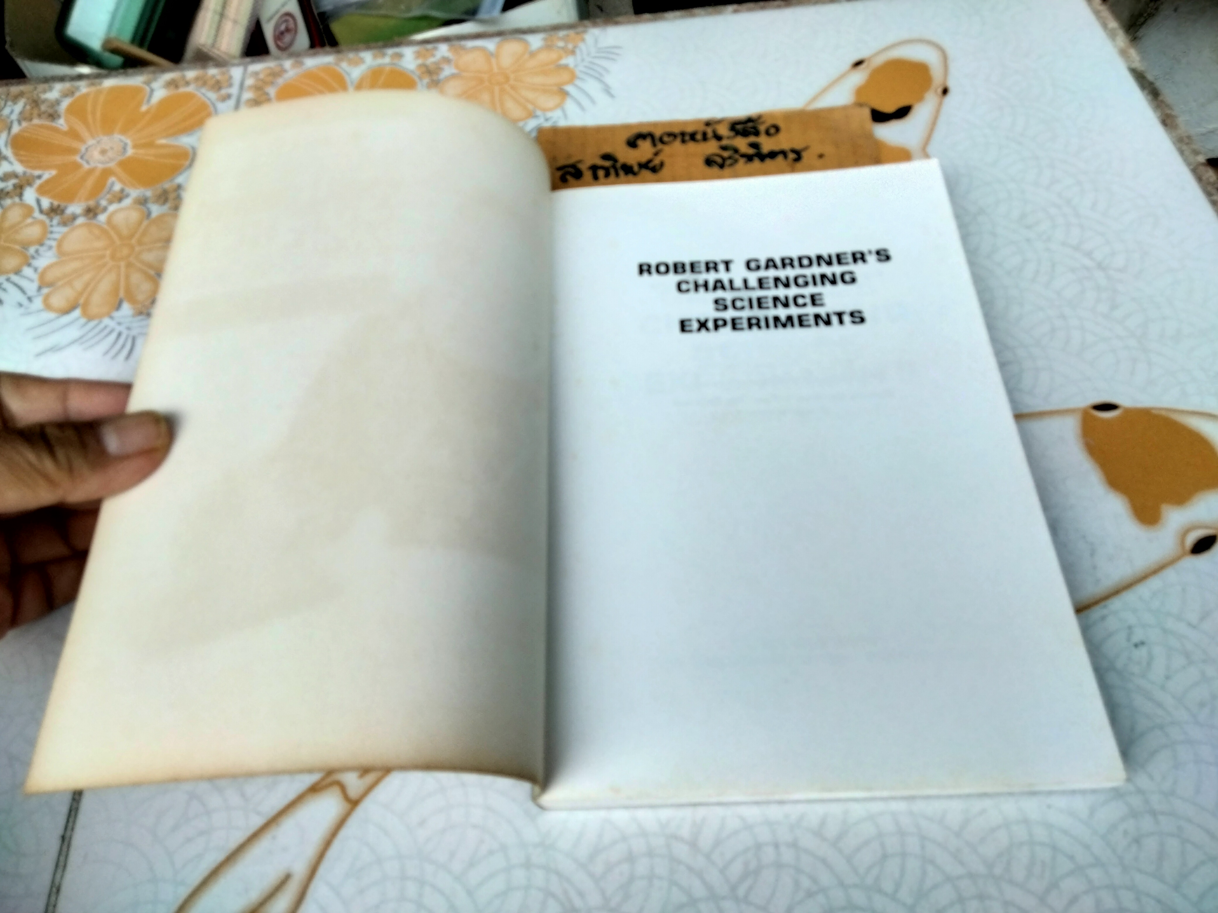 Robert Gardner's Challenging Science Experiments , GARDNER