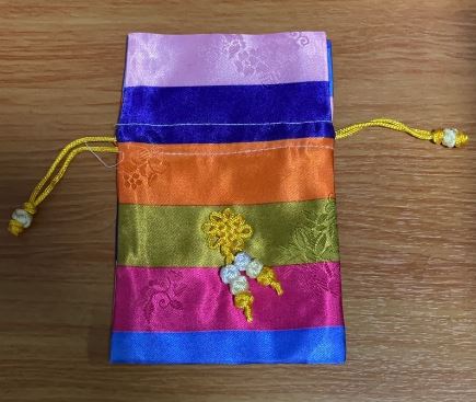 กระเป๋าเกาหลี กระเป๋าผ้าเกาหลี ถุงผ้าใส่ของสไตล์เกาหลี 한국 전통 복주머니 한국 컬러 스트립 복주머니 선물