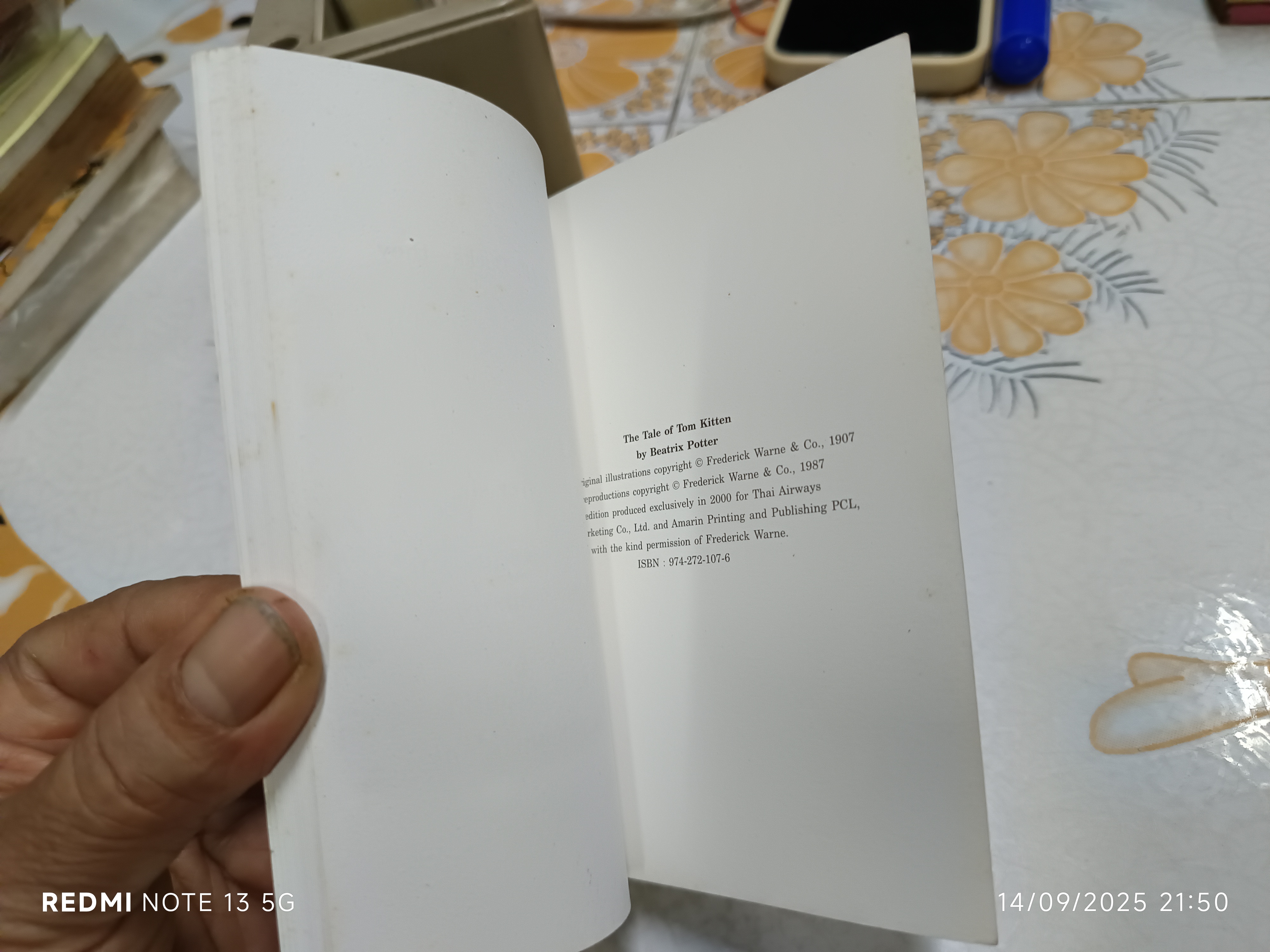 ลูกแมวน้อย ทอม คิตเทน THE TALE OF TOM KITTEN เล่มเล็ก อภินันทนาการจากการบินไทย