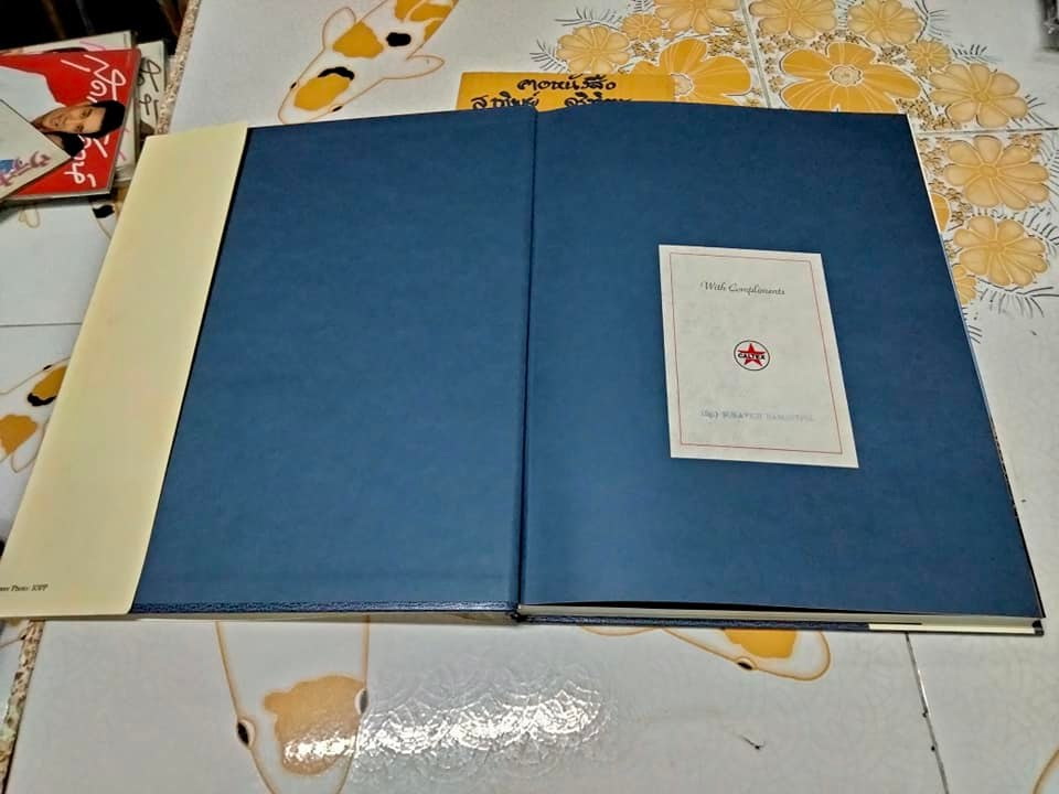 Games of the XXIIIrd Olympiad Los Angeles 1984 Commemorative Book - หนังสือที่ระลึก มหกรรมกีฬาโอลิมปิกฤดูร้อนครั้งที่ 23 ประจำปี ค.ศ. 1984 (พ.ศ. 2527)