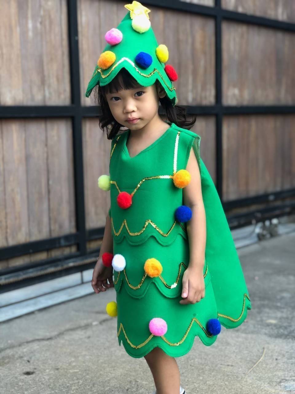 ชุดเด็กต้นคริสมาสต์