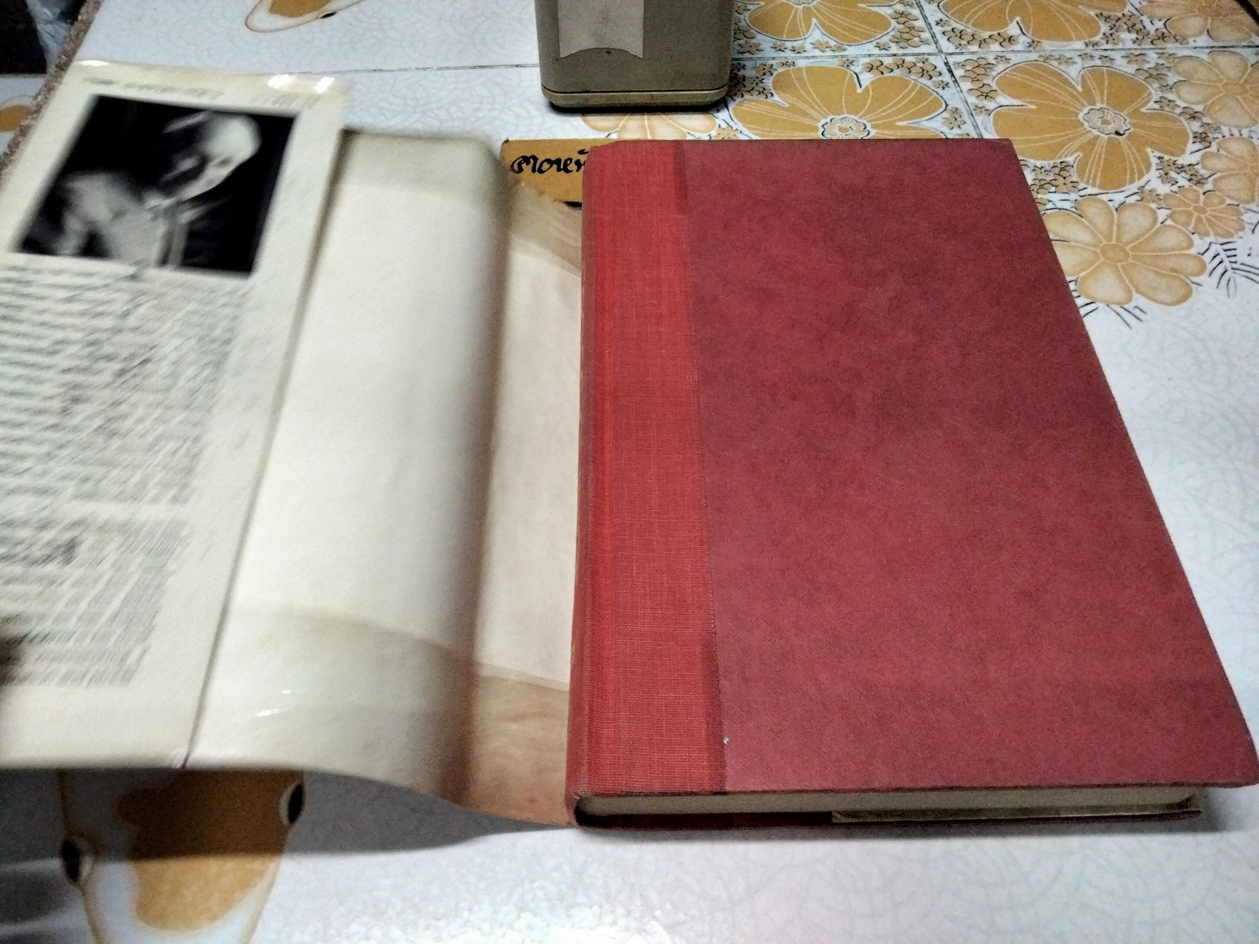 THE CROSS OF CHRIST by John R. W. Stott ,1986