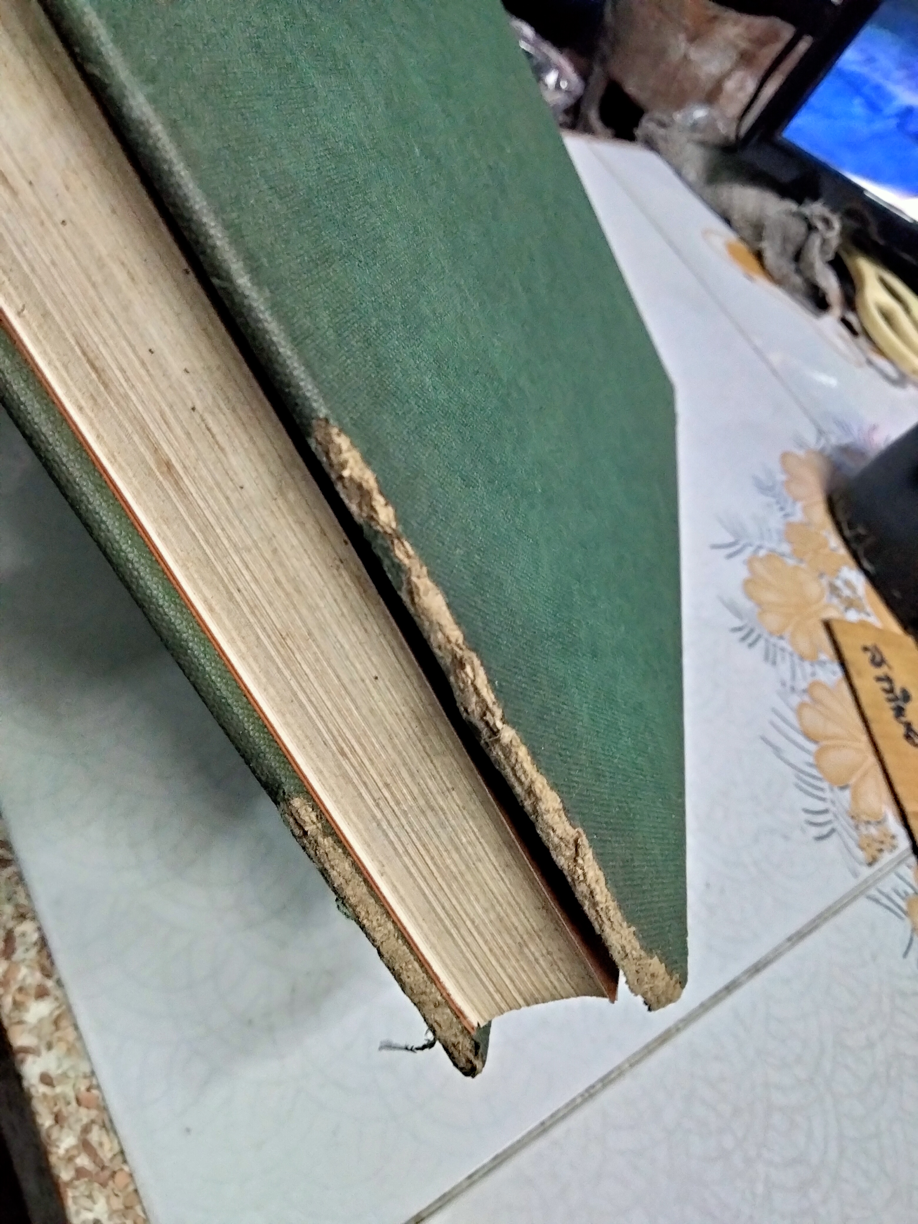 THE WORLD ATLAS OF WINE A Complete Guide to The Wine and Spirits of the World HUGH JOHNSON, printed 1975