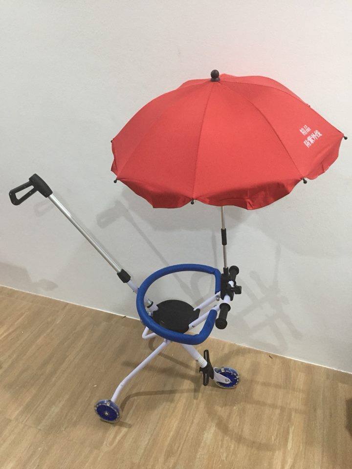 รถเข็นเด็ก มีด้ามจับ มีกันตก