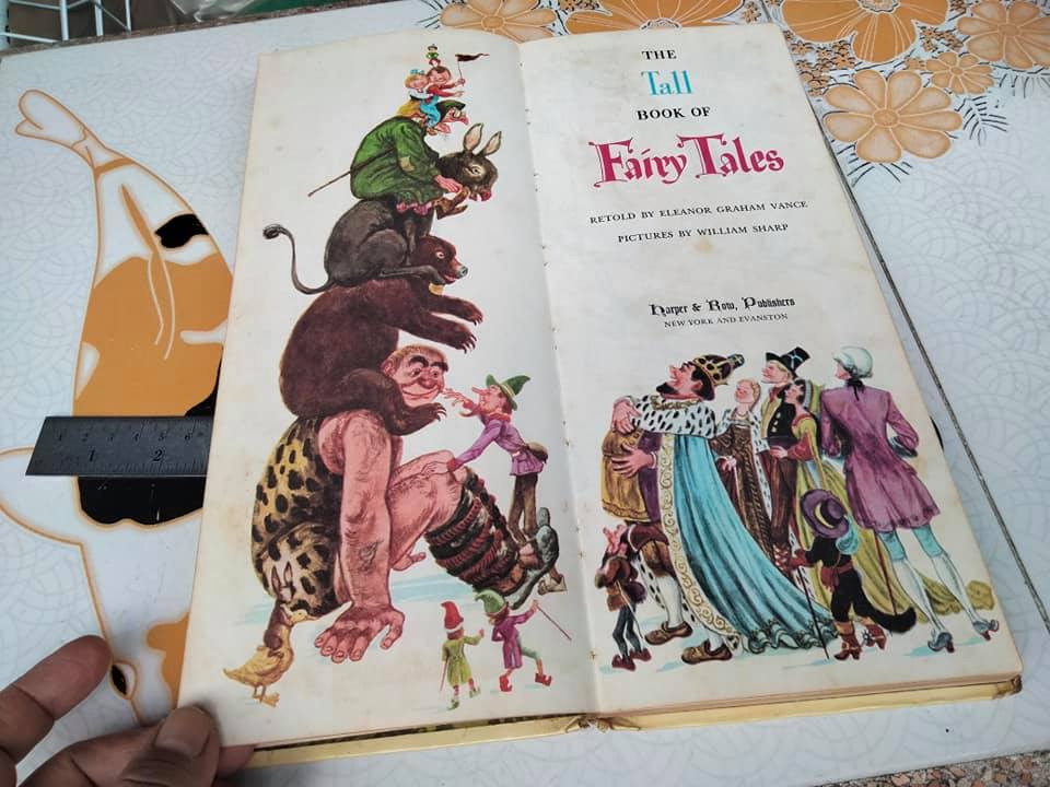 The Tall Book of Fairy Tales , Retold by Eleanor Graham Vance, Pictures by William Sharp **สินค้าหมด**