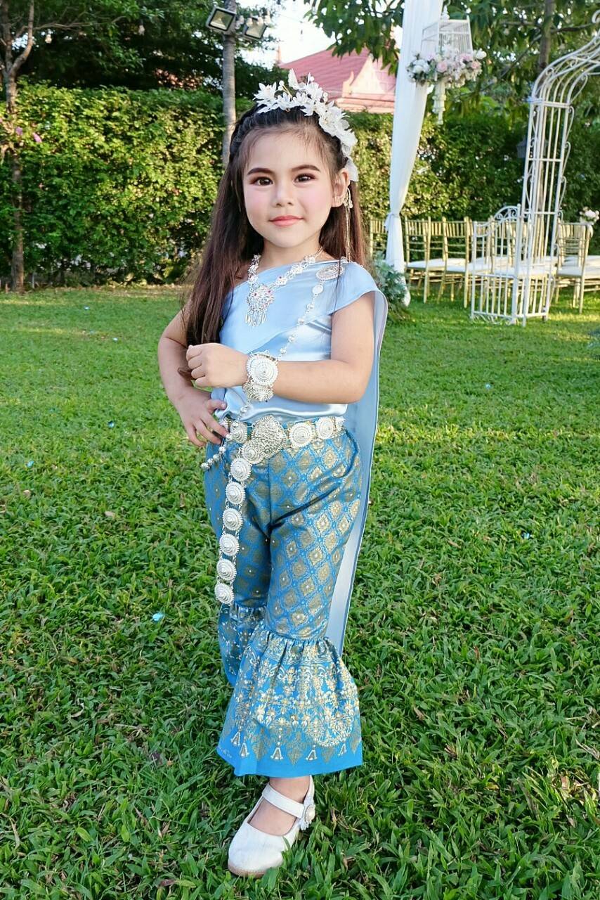 ชุดไทยเด็ก สไบกับขาม้าละมุน