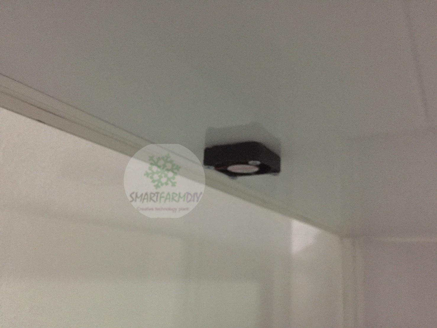 ตู้ปลูกผักอัจฉริยะ substate grow