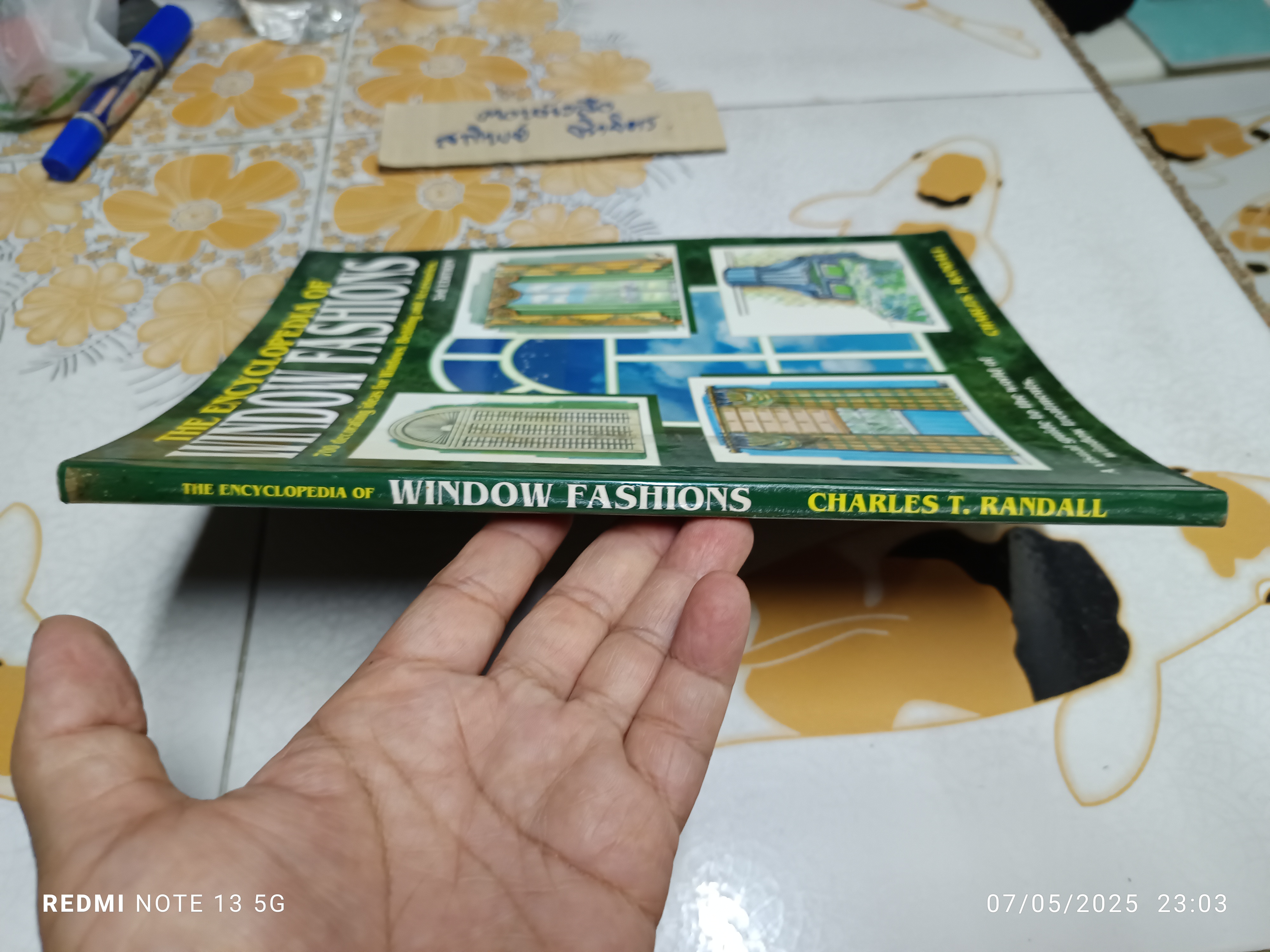 The Encyclopedia of Window Fashions by Charles T. Randall, 1992