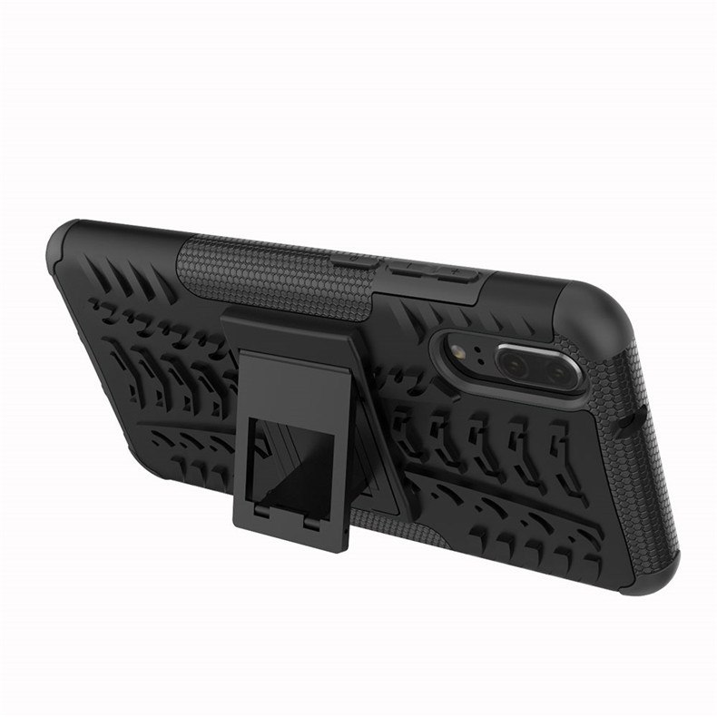 Case Huawei P20 #เคสฝาหลังกันลื่น Cool Tyre Pattern Kickstand (PC + TPU)