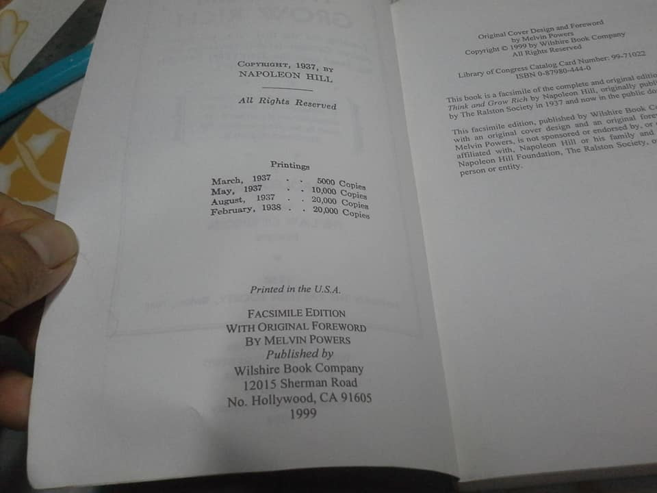 หนังสือภาษาอังกฤษ THINK AND GROW RICH (Original Unabridged Version) - NAPOLEON HILL, forward by Melvin Powers.**สินค้าหมด**