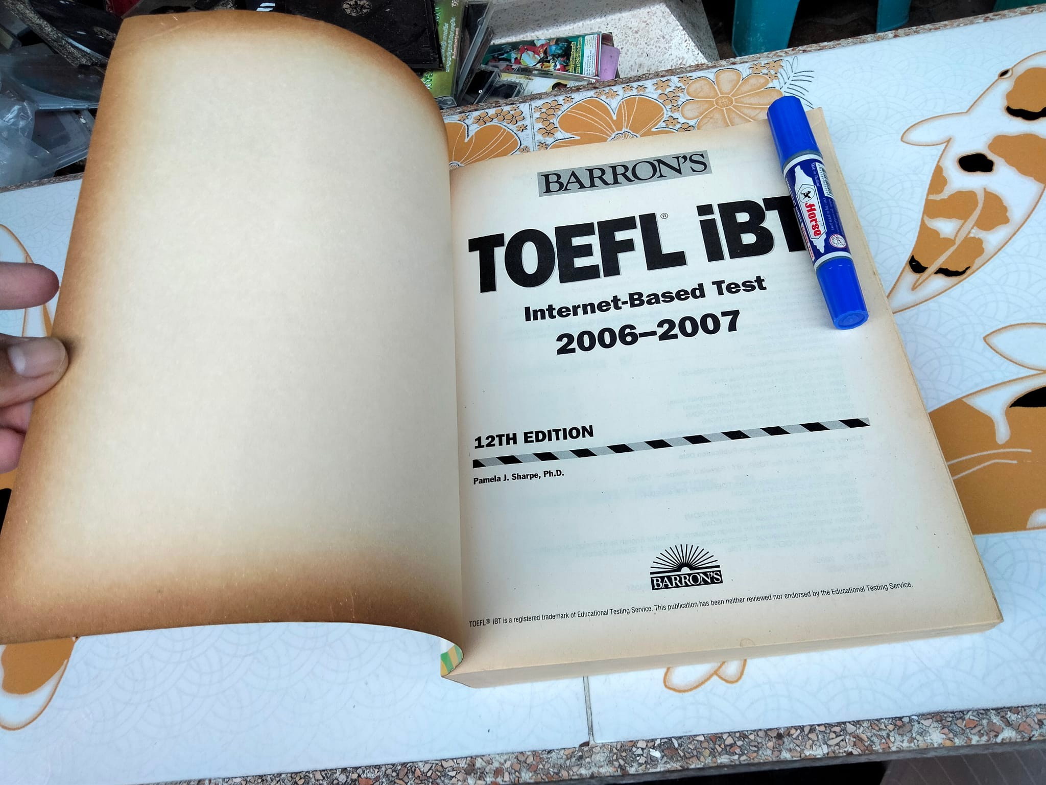 TOEFL iBT. Internet-Based Test 2006-2007 + 1 CD (12th Edition)
