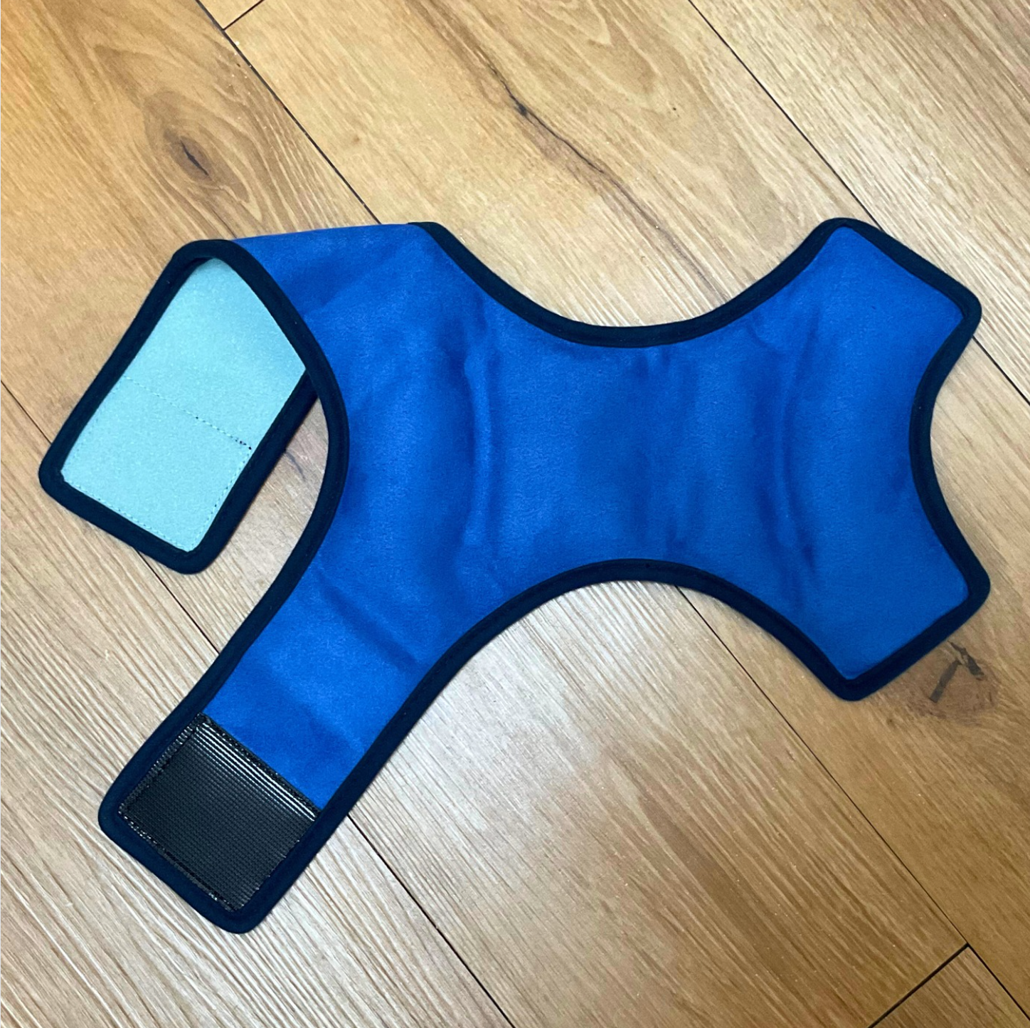 เจลประคบร้อนเย็นแบบหุ้มข้อเท้า ขนาด 38 X 42 cm. (ZZ7)