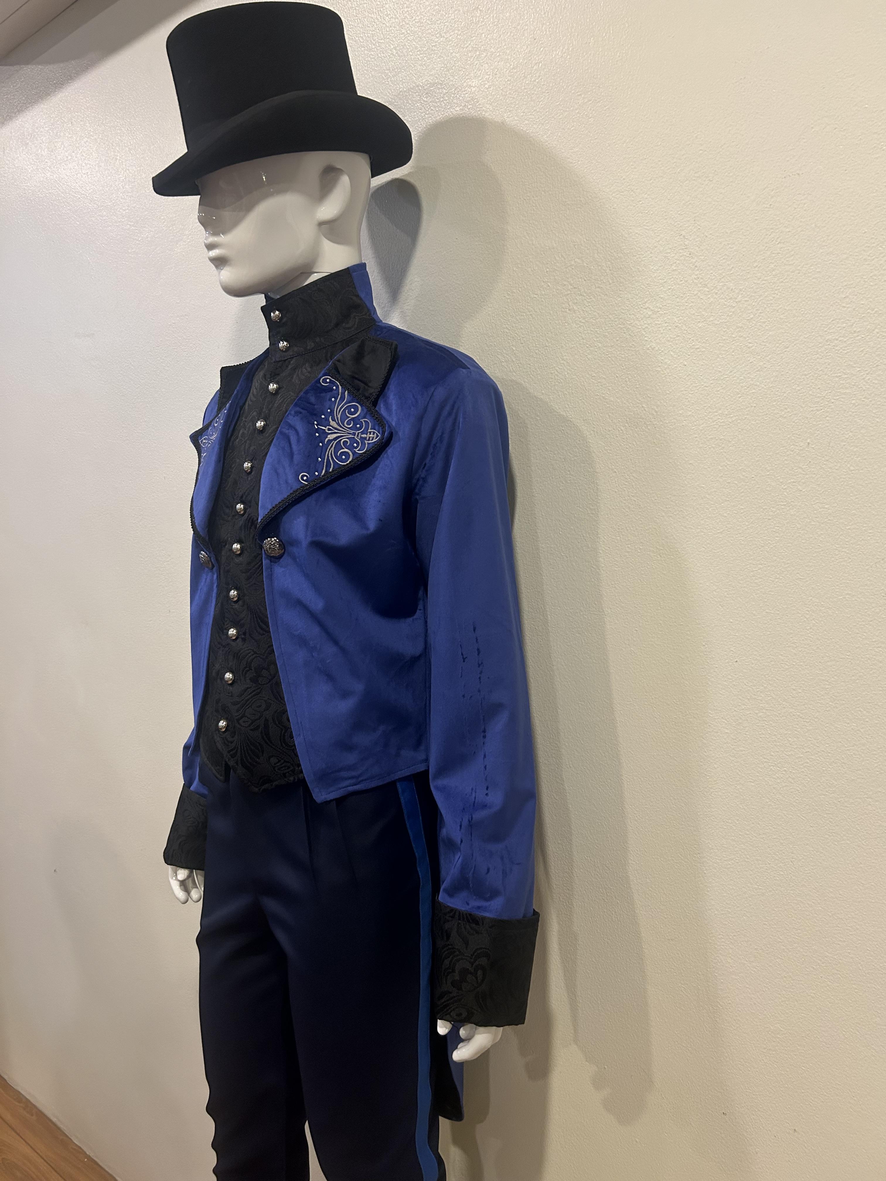 ชุดเจ้าชายฝรั่งเศสสีน้ำเงิน