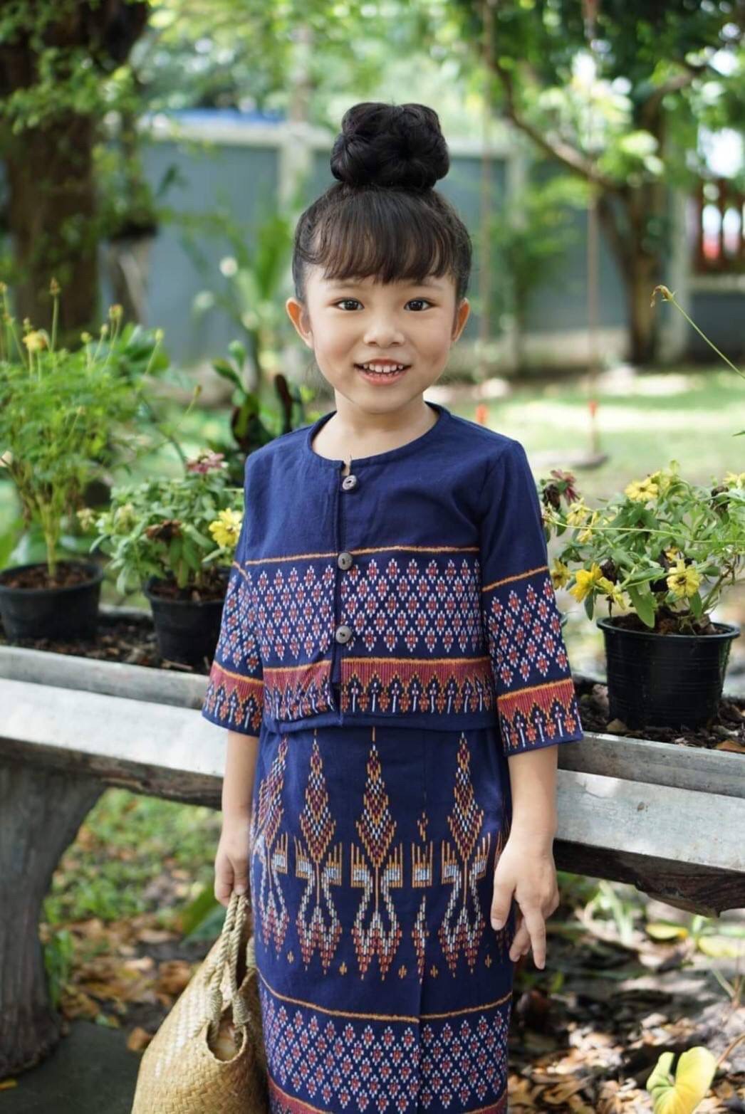 ชุดไทยเด็กหญิง set ผ้าฝ้ายพิมพ์ลาย