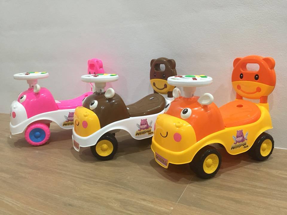 รถขาไถ หน้าฮิปโป