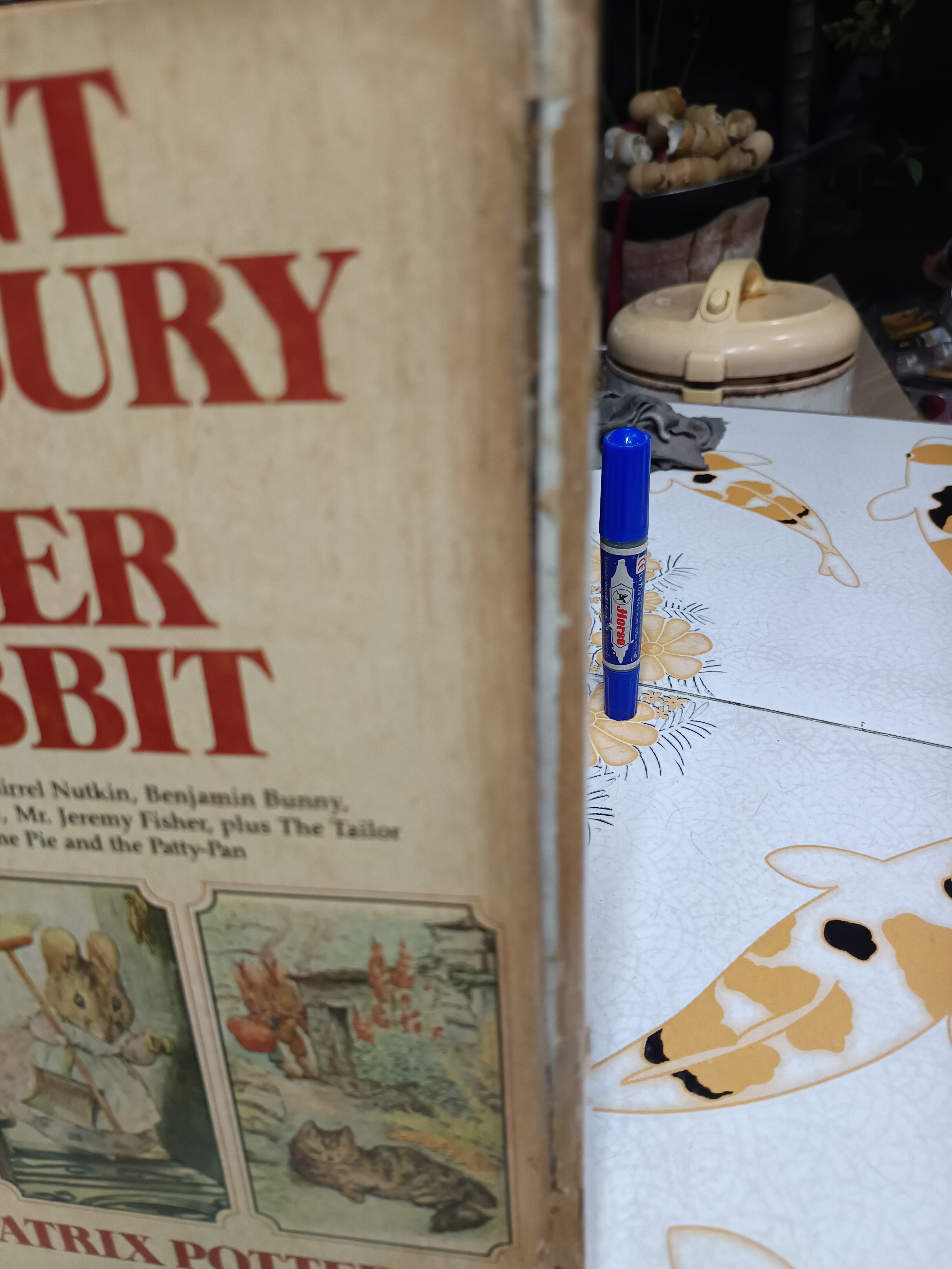 Giant Treasury of Peter Rabbit by Beatrix Potter New York: Derrydale Books, 1980. Early Edition.