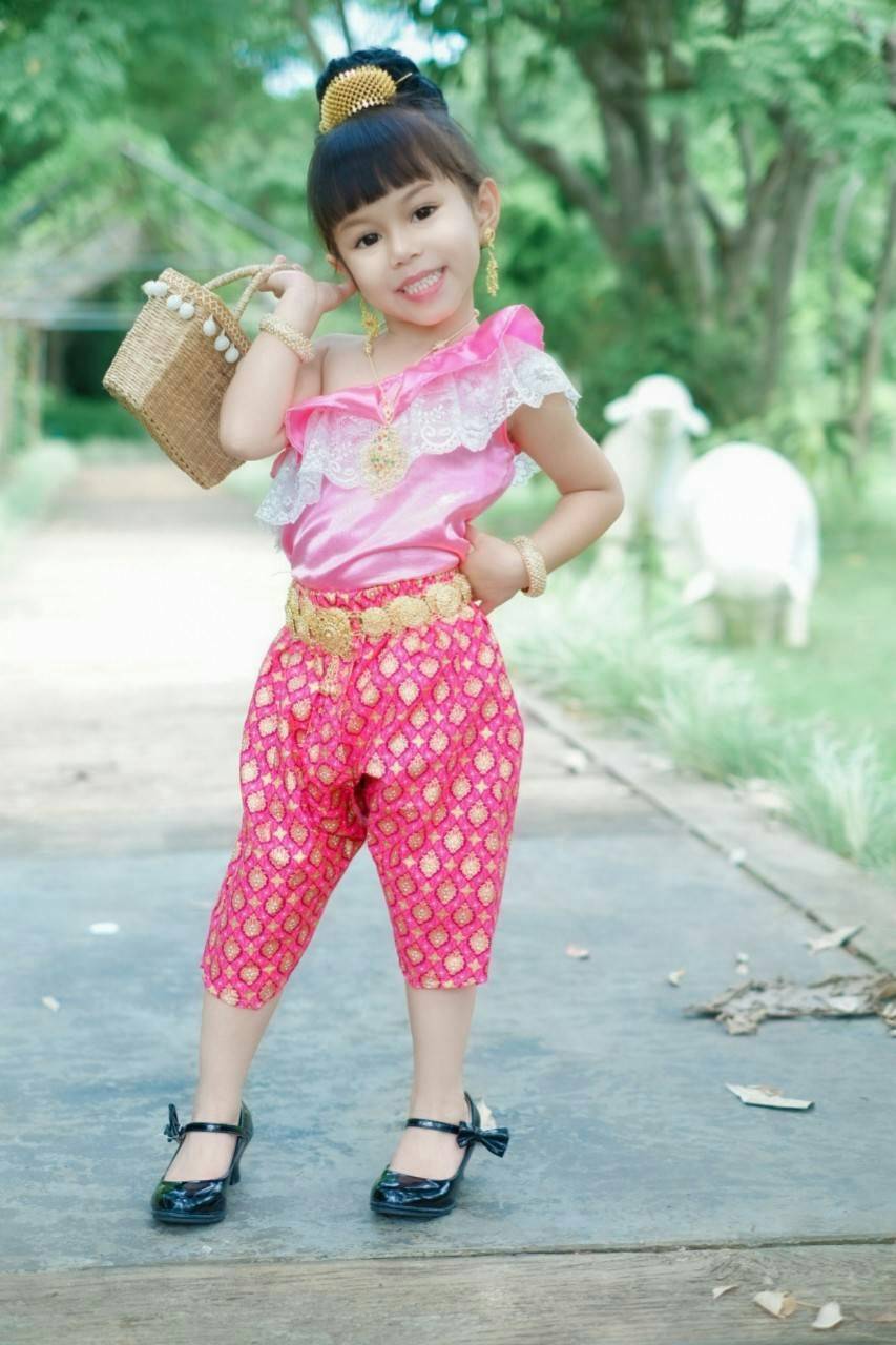ชุดผ้าไทยเด็กหญิง ประยุกต์