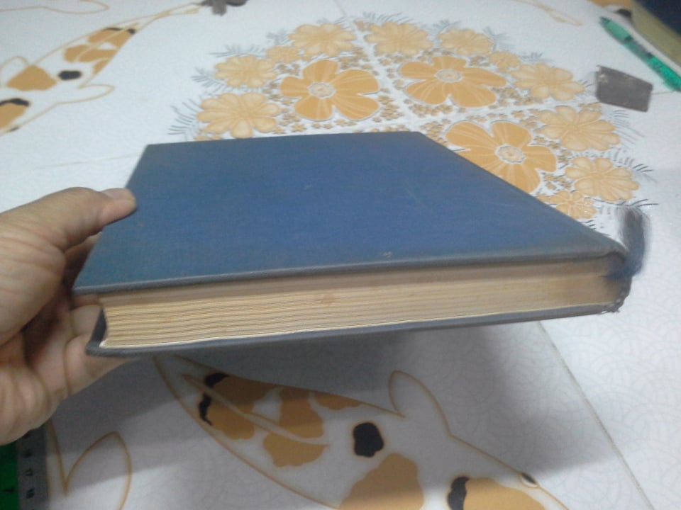 ปากะศิลป (ศิลปศาสตร์การครัวของชาติต่างๆ) - หนังสือพิมพ์เป็นที่ระลึกในการฌาปนกิจศพ คุณแม่อัมพร พิทักษ์ไพรวัน (ปกมีคราบฝุ่น) **สินค้าหมด**