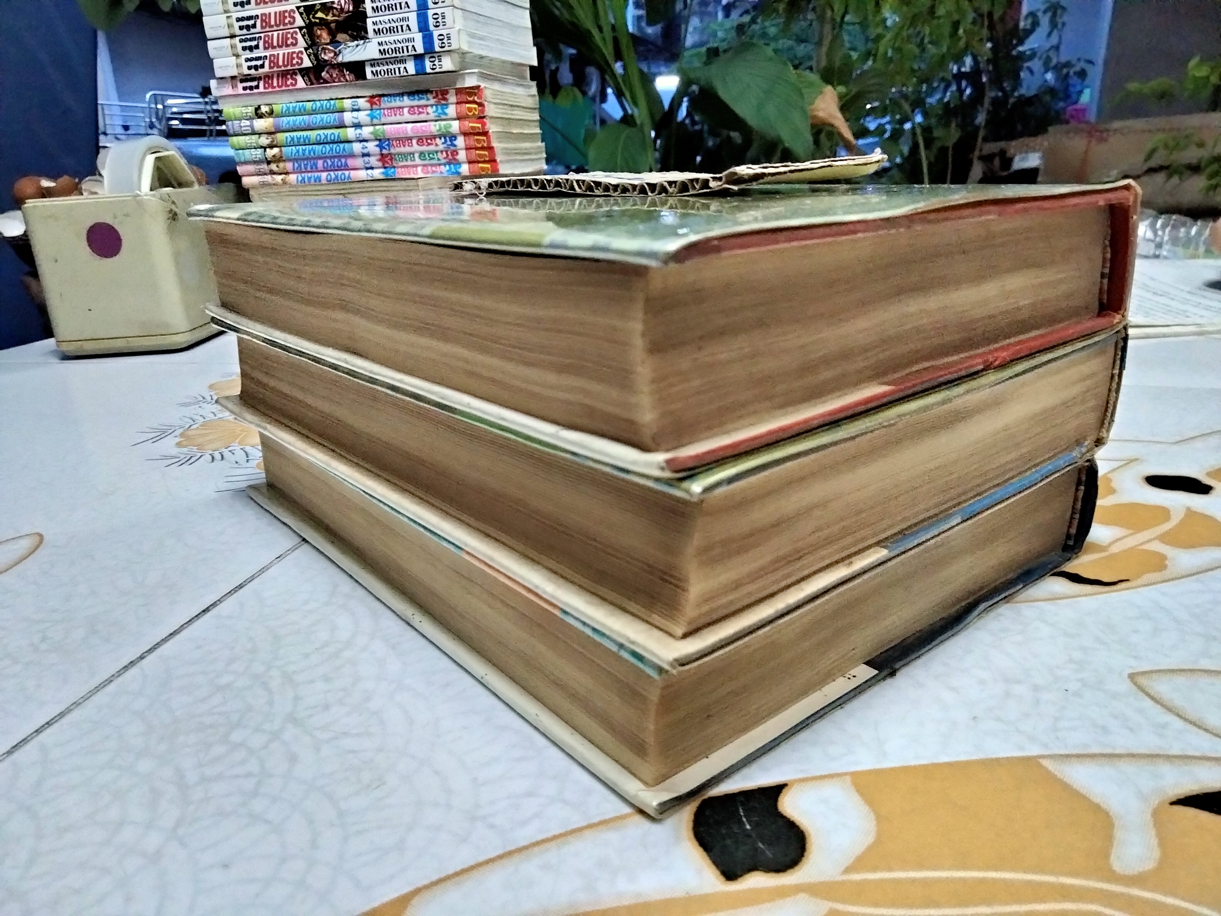 คอคิดขอเขียน ชุดที่ 2,3, 4 (4 เล่มชุด) โดย กาญจนาคพันธุ์ สำนักพิมพ์รวมสาส์น พิมพ์ พ.ศ.2514 **สินค้าหมด**