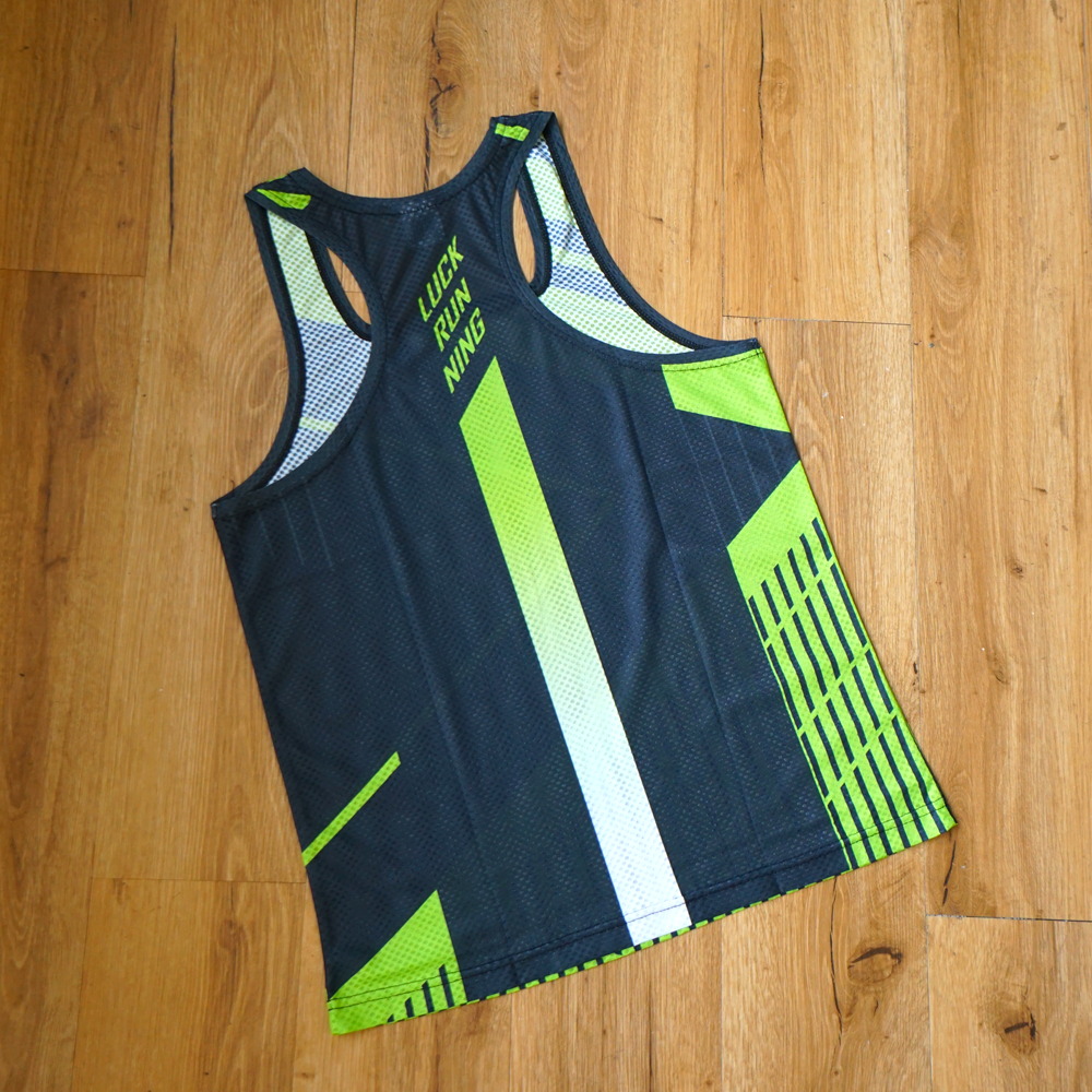 เสื้อวิ่งแขนสั้น แขนกุด เสื้อกล้าม (ชญ) ผ้า AirFlow ของแท้ มีรูระบายอากาศทั้งตัว น้ำหนักเบา ใส่สบายและไม่อมเหงื่อ (S21)