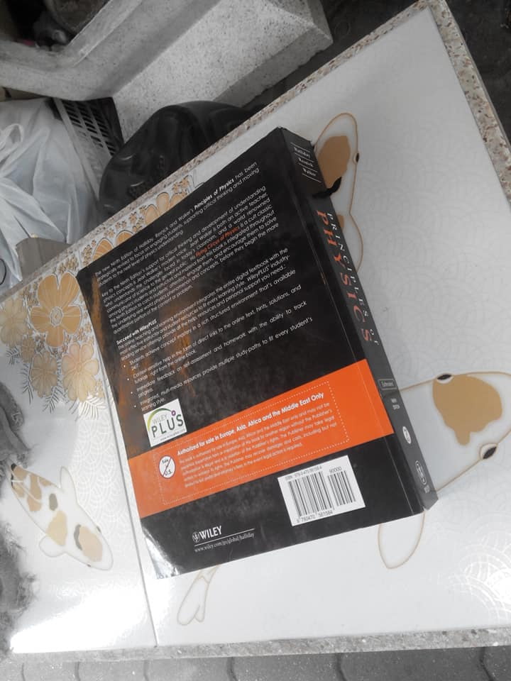 Principles of Physics : International Student Version 9ED Halliday / Resnick / Jearl Walker : Print in Asia มือสอง สภาพดี **สินค้าหมด**