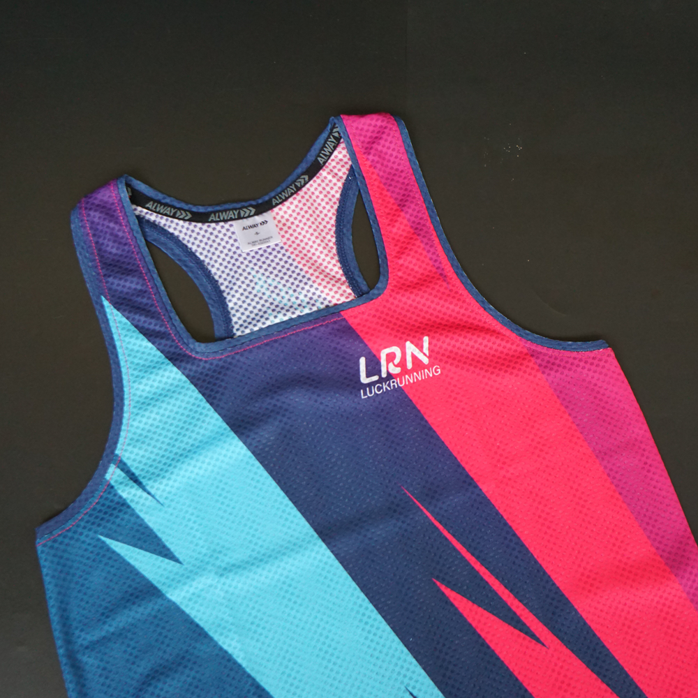 เสื้อวิ่งแขนสั้น แขนกุด เสื้อกล้าม (ชญ) ผ้า AirFlow ของแท้ มีรูระบายอากาศทั้งตัว น้ำหนักเบา ใส่สบายและไม่อมเหงื่อ (S22)