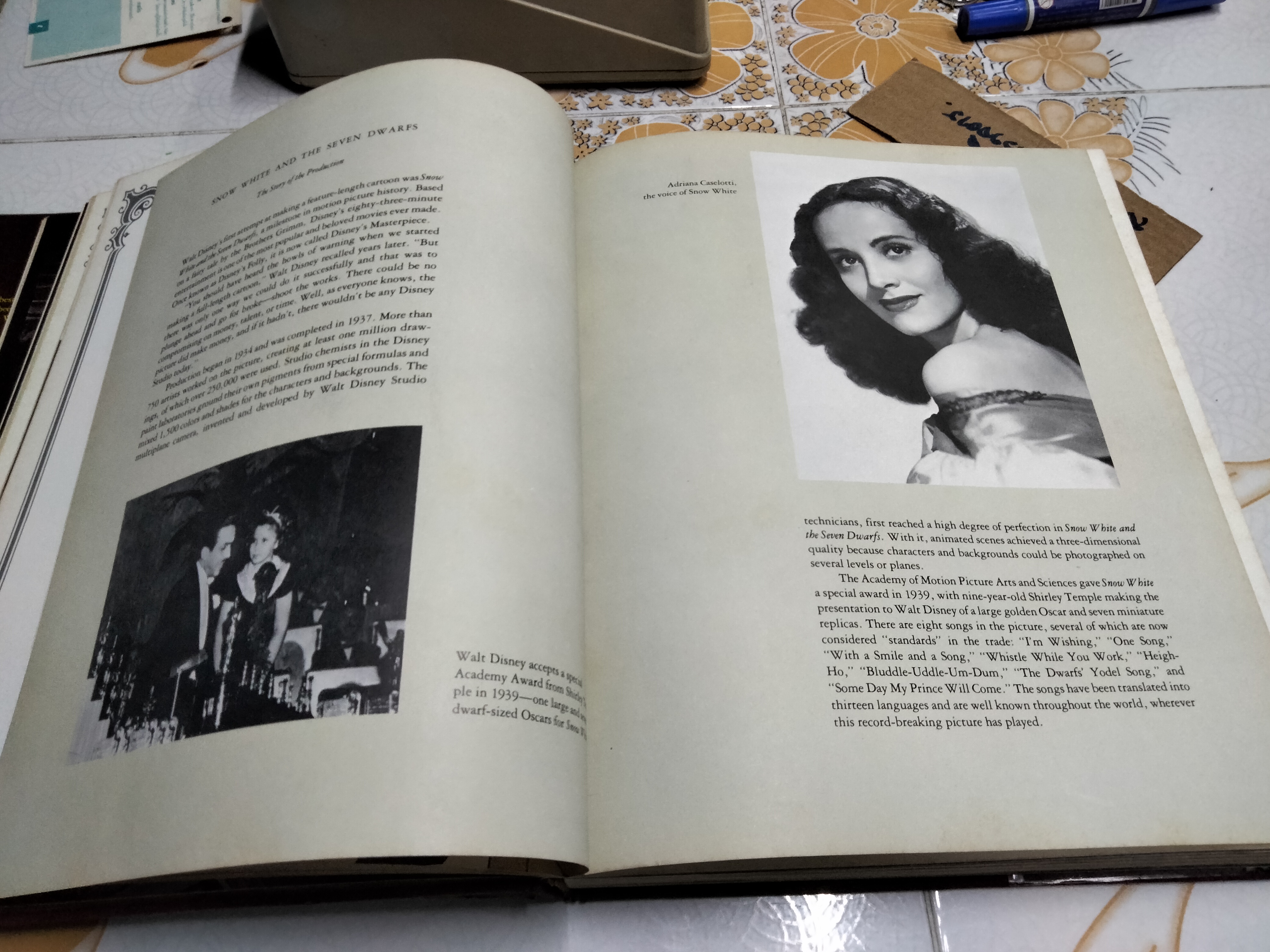 WALT DISNEY'S TREASURY OF CHILDREN'S CLASSICS พิมพ์ปี ค.ศ.1979 , vintage