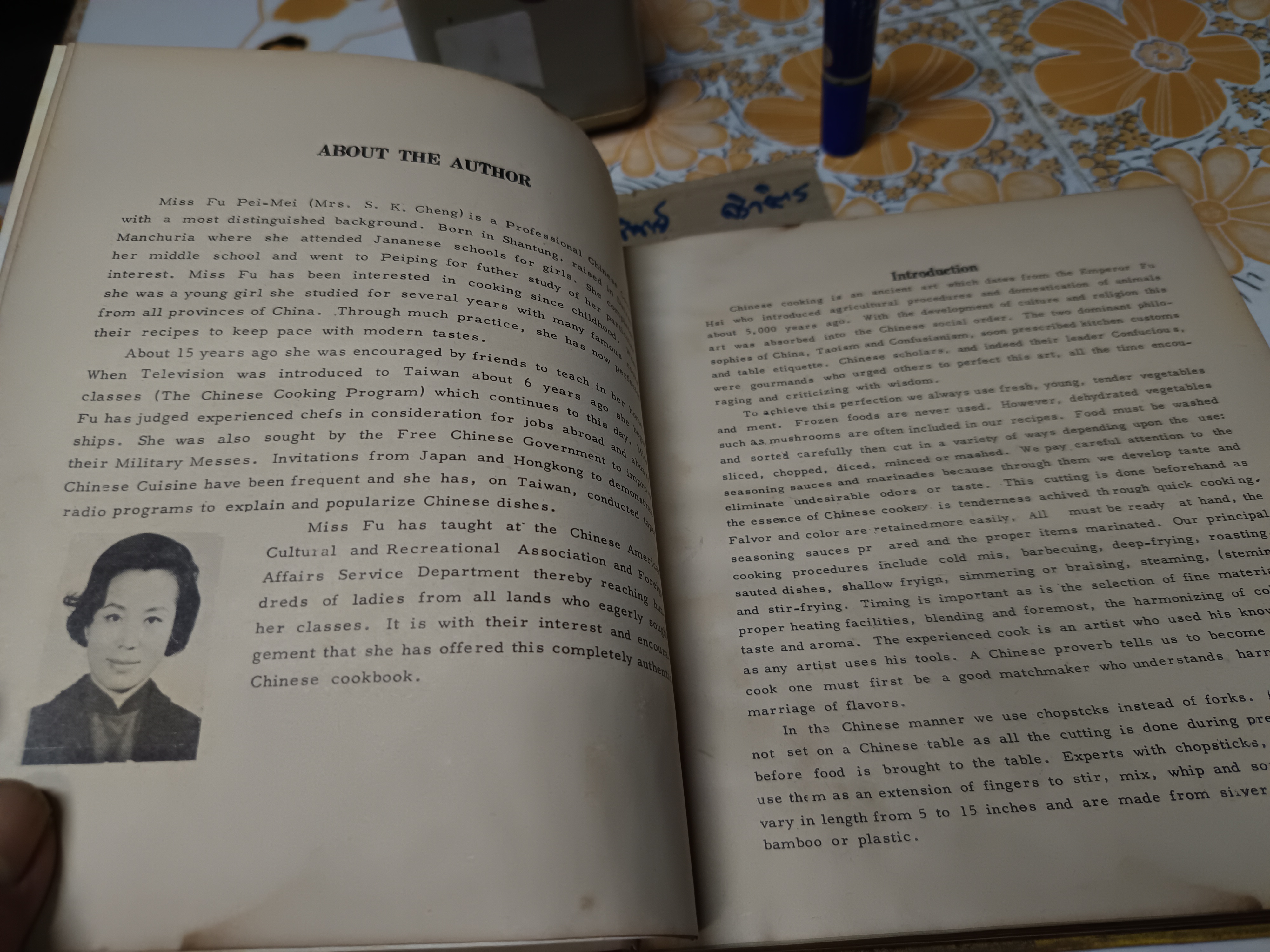 PEI MEI'S CHINESE COOK BOOK (2 ภาษา จีน-อังกฤษ) ตำราอาหารจีนหายากของ Pei Mei , vintage เล่มที่ 1 **หนังสือมีคราบน้ำ **สินค้าหมด**