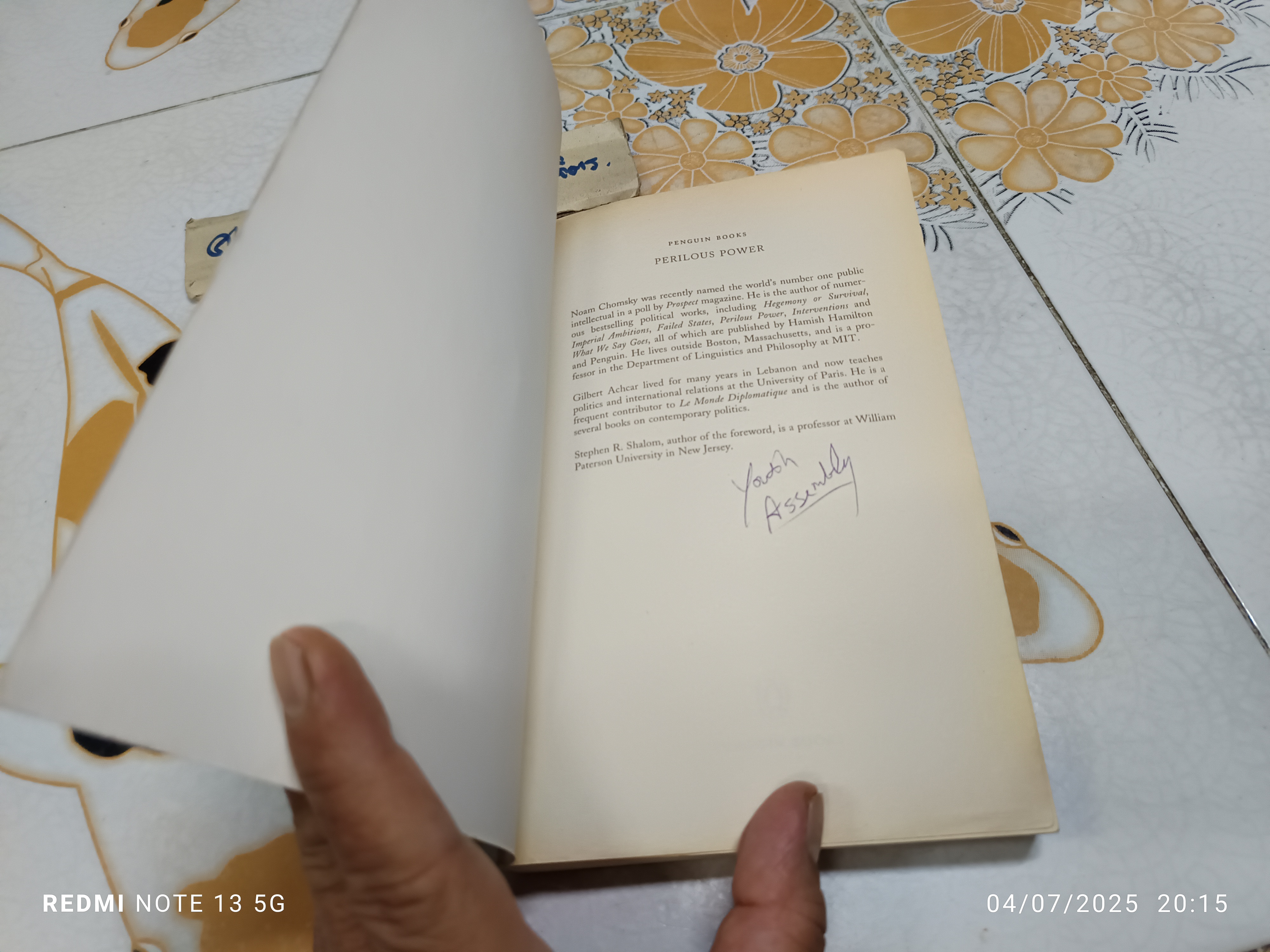 Perilous power : the Middle East & U. S. foreign policy Noam Chomsky and Gilbert,2008