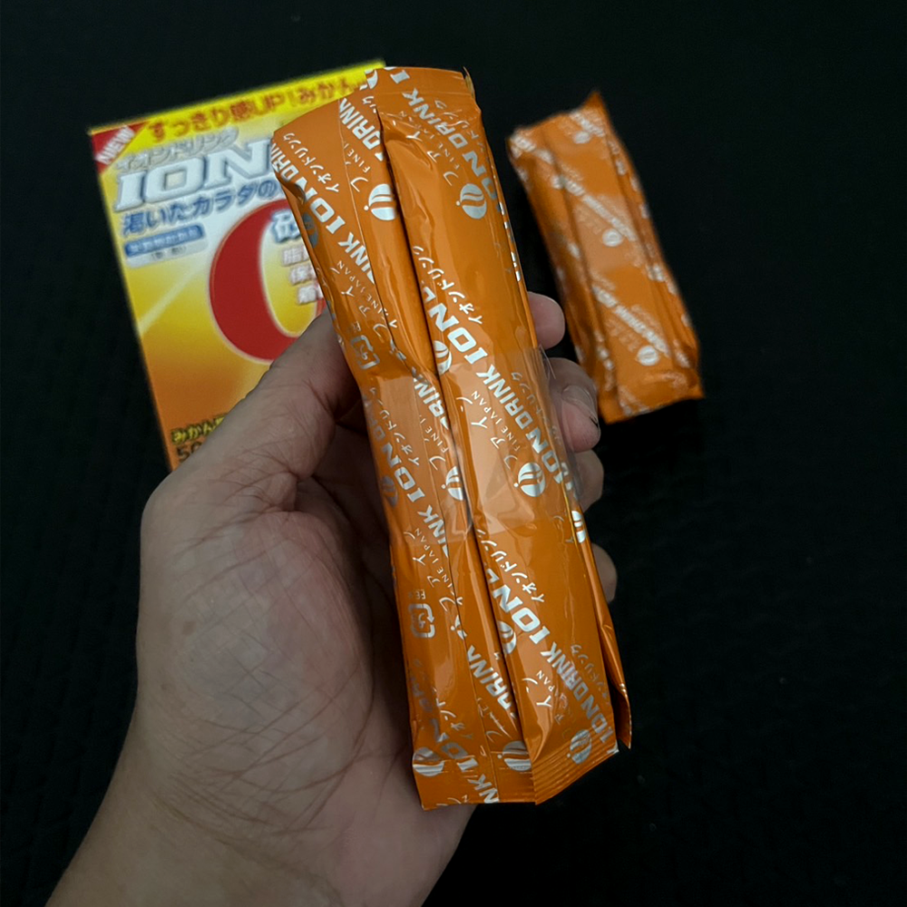 Fine Ion Drink Sports drink flavor (1กล่อง 22 ซอง) จากญี่ปุ่น เครื่องดื่มเกลือแร่ ไอออนวิตามินพลัสเกลือแร่ (Z24)